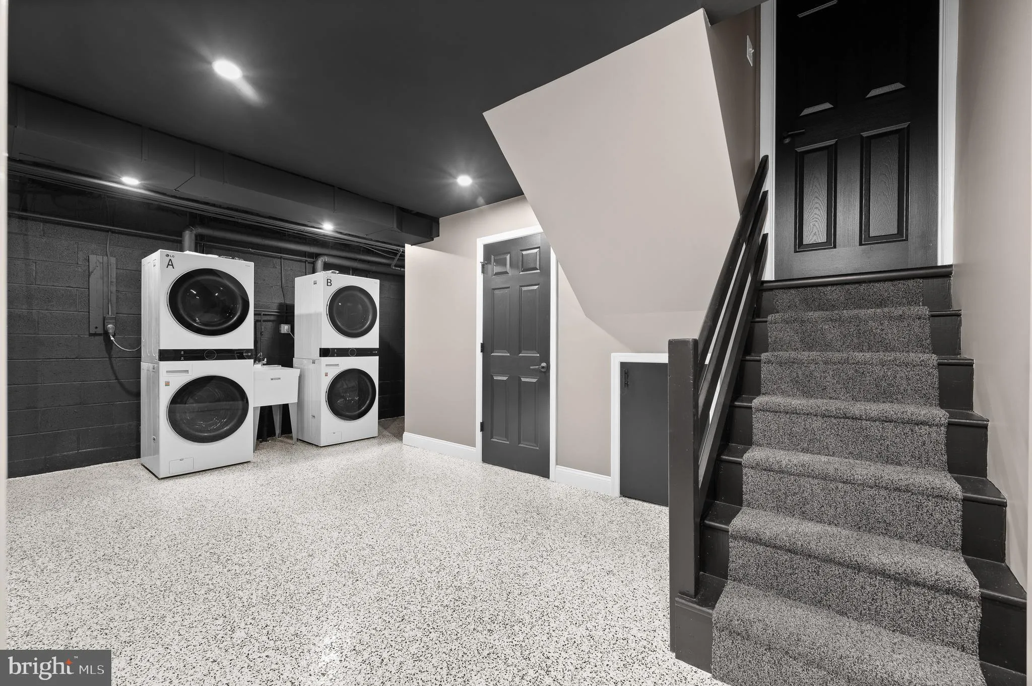 Broomall, Pennsylvania 19008, United States, 2 Bedrooms Bedrooms, ,2 BathroomsBathrooms,Residential,Active,85337