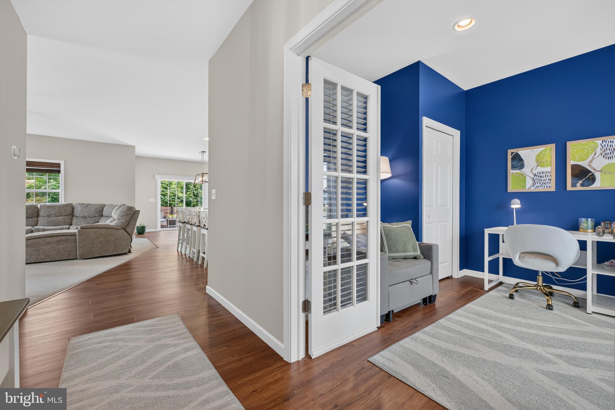 27 FINCH DR