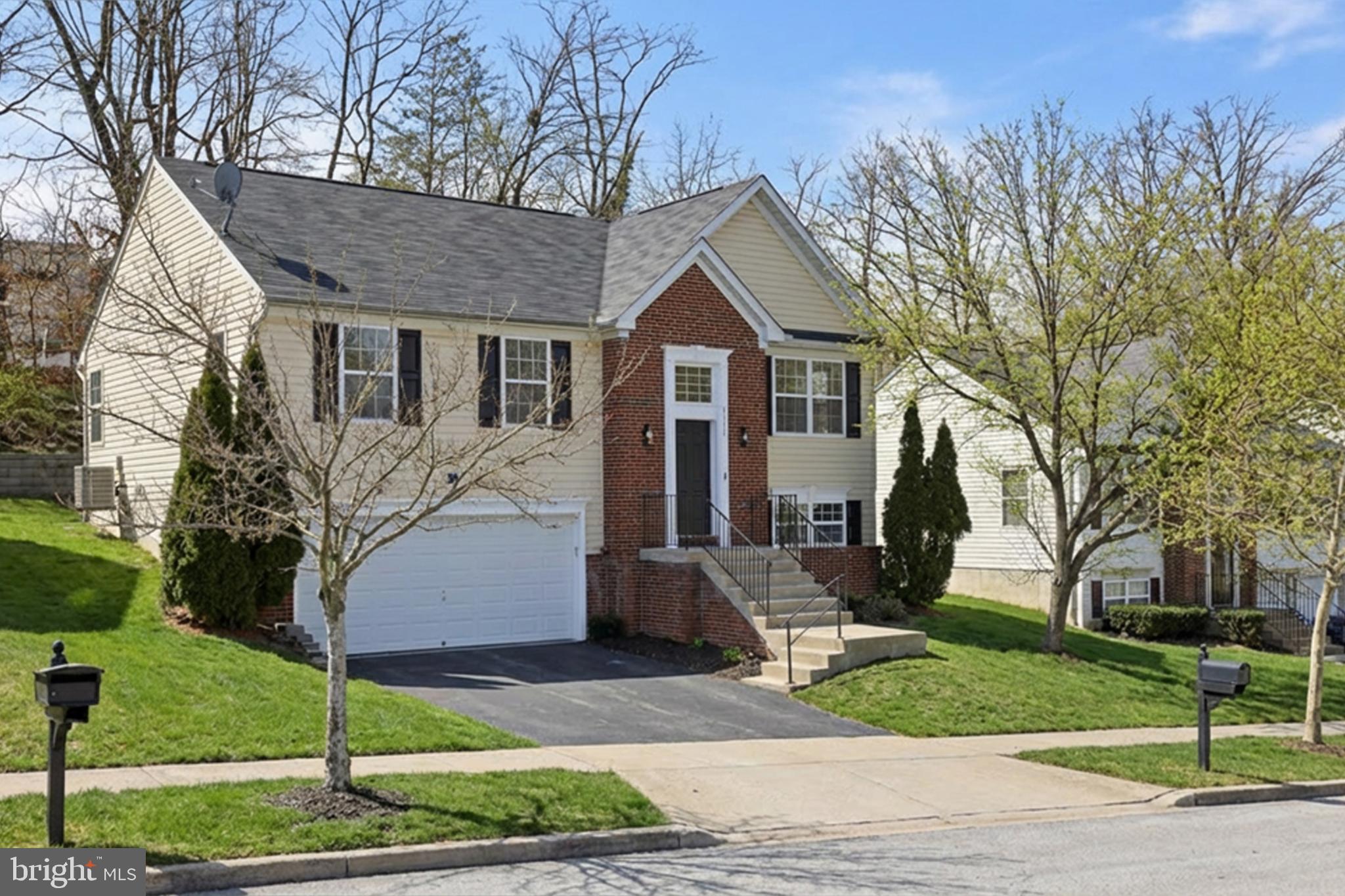 THOMPSON ESTATES - Residential