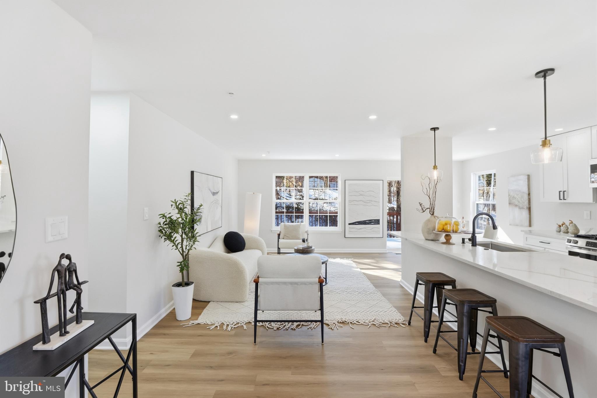 THOMPSON ESTATES - Residential