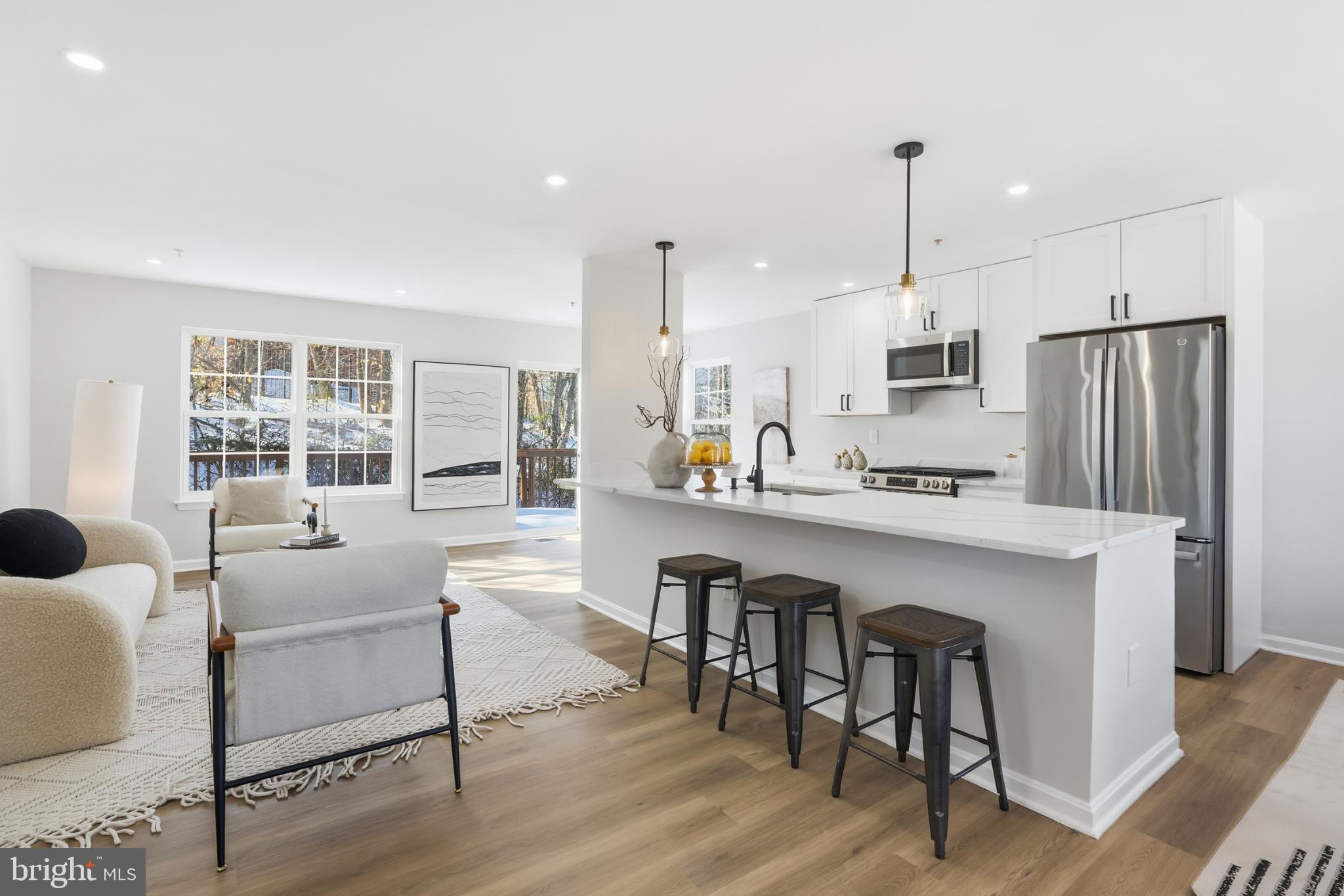 THOMPSON ESTATES - Residential