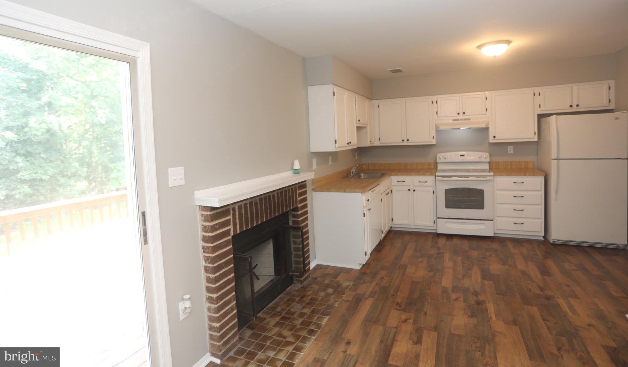 CHERRYWOOD CONDO - Residential