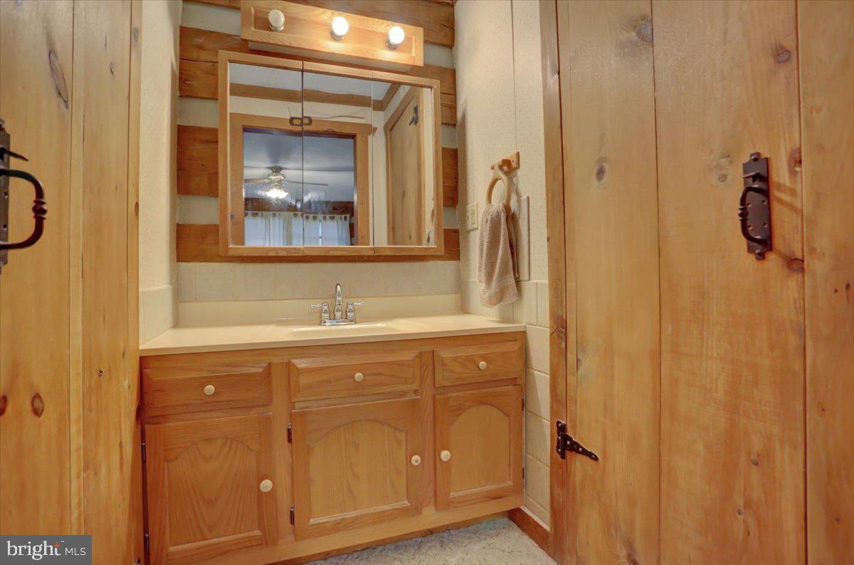 PINEBROOK - Residential