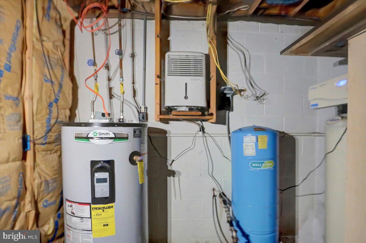 PINEBROOK - Residential