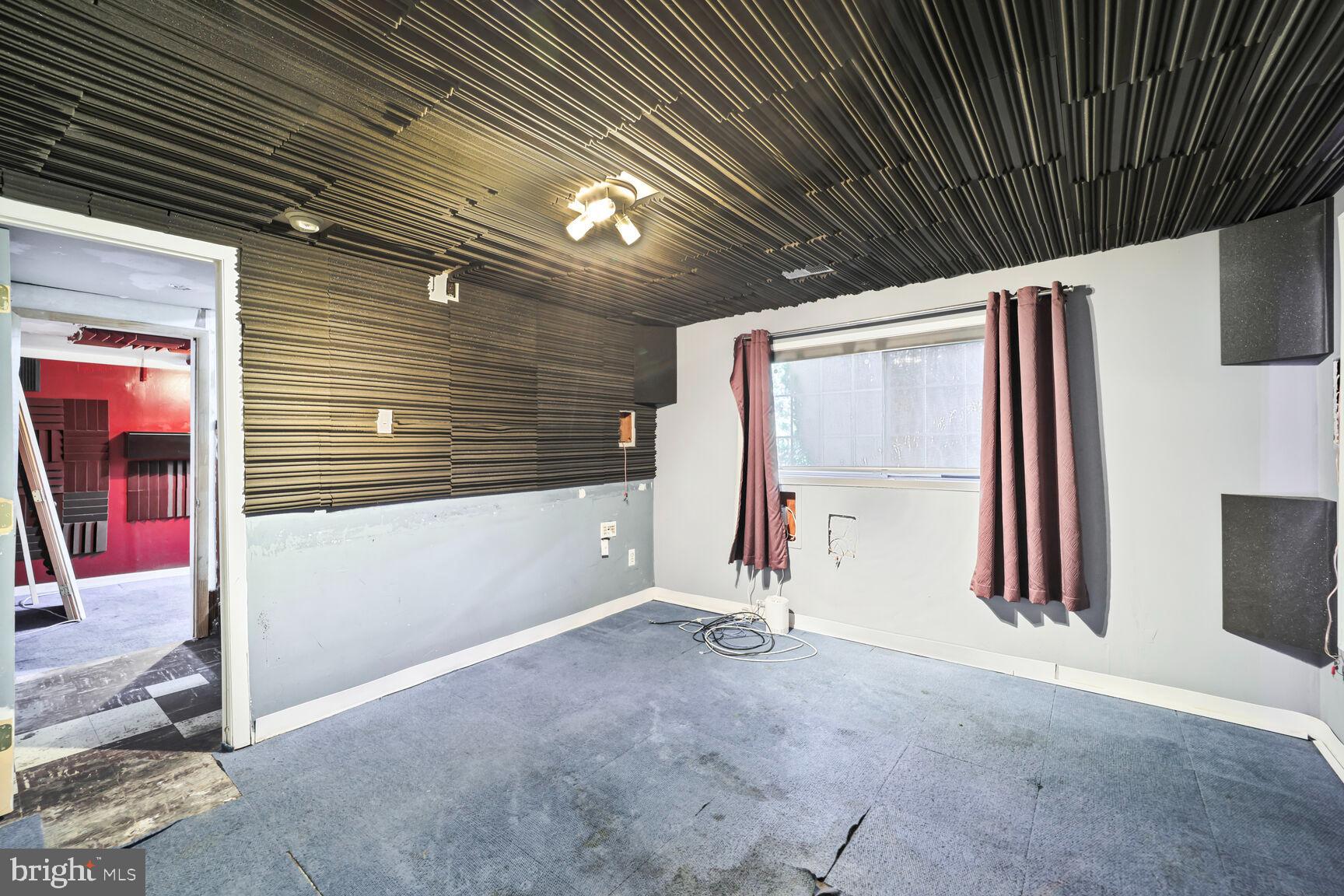 SKYLINE-3RD ADDN - Residential