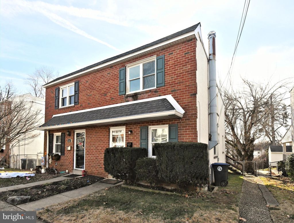 Photo of 335 W 4th Avenue, CONSHOHOCKEN, PA 19428 (MLS # PAMC2162996)