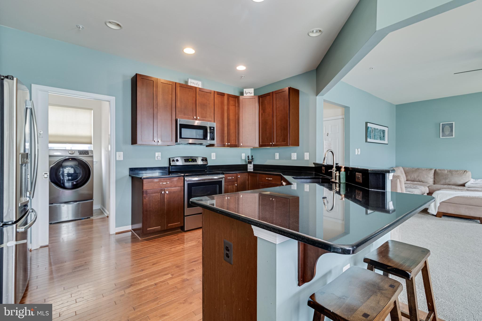 ELIZABETH HILLS - Residential