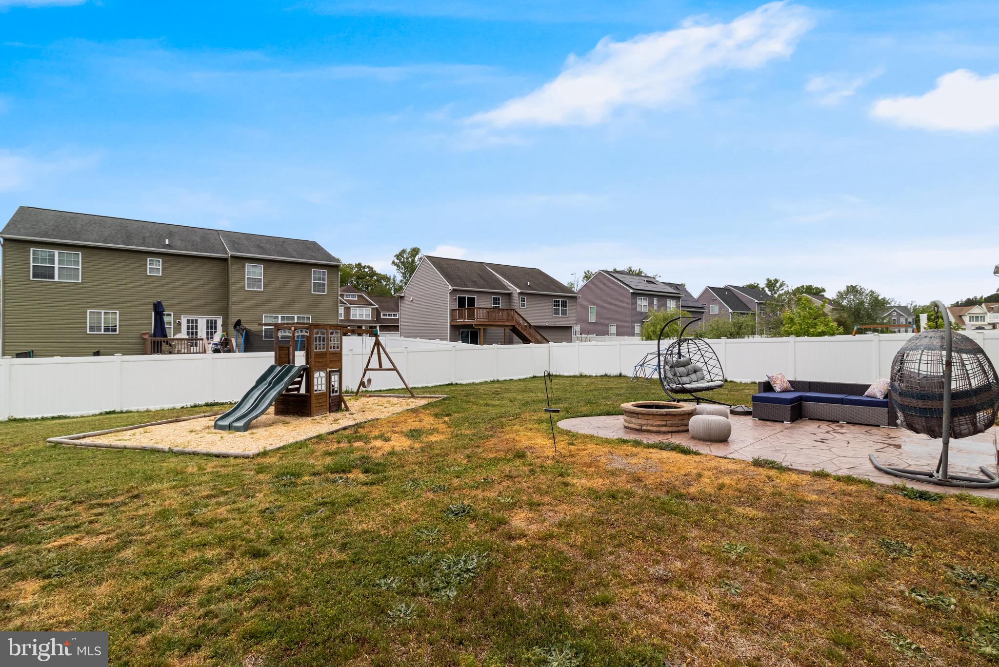 ELIZABETH HILLS - Residential