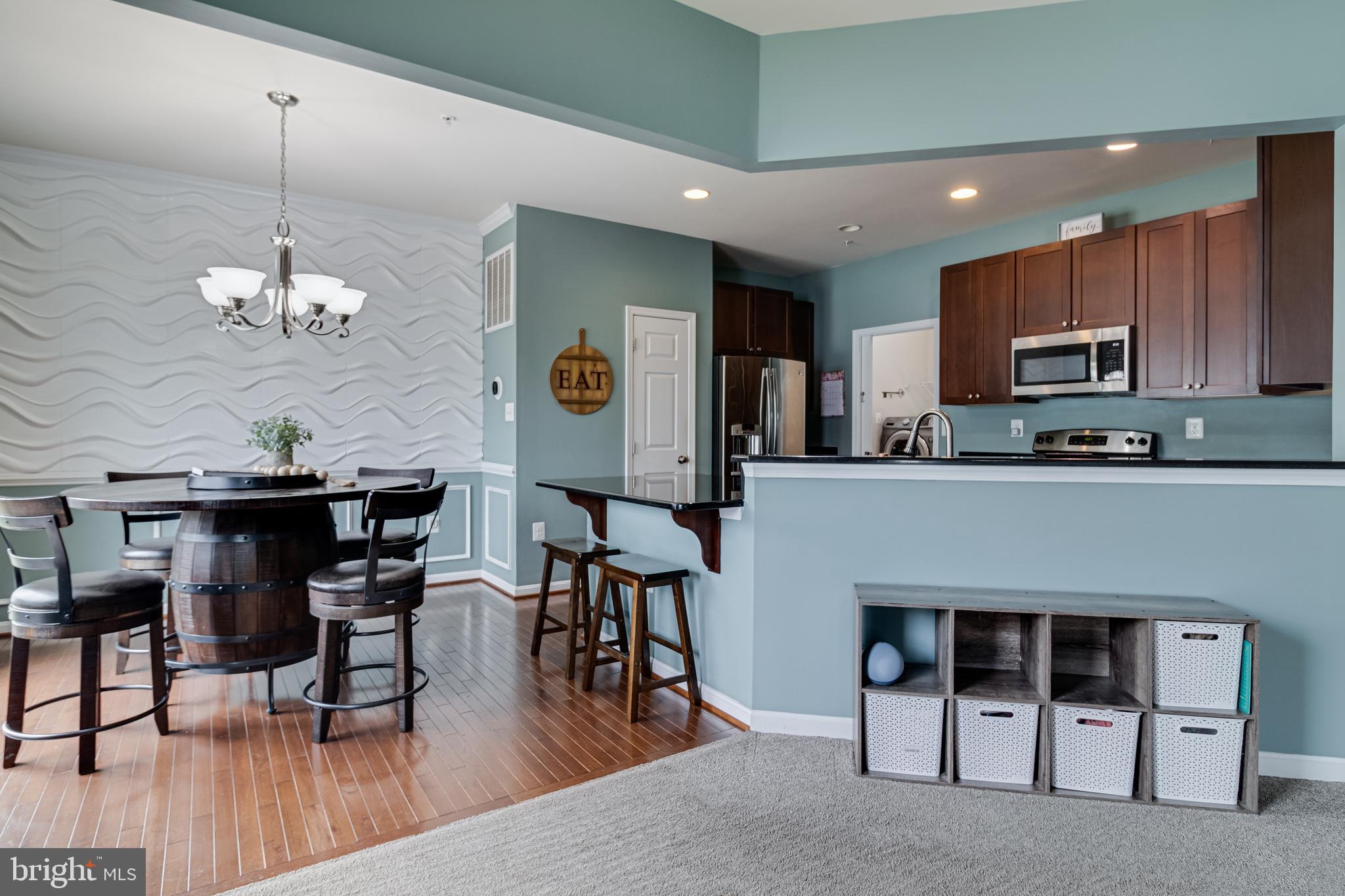 ELIZABETH HILLS - Residential