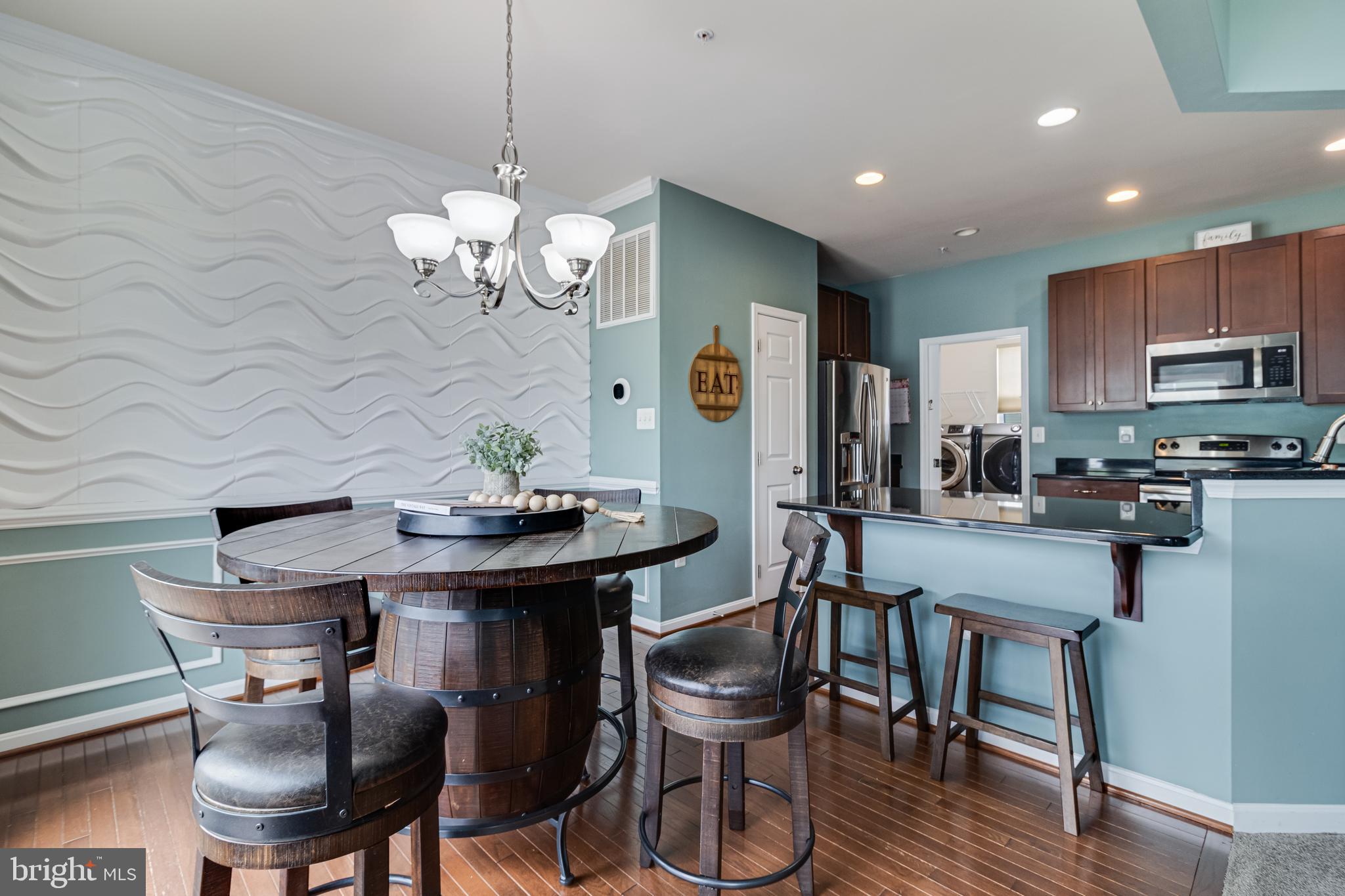 ELIZABETH HILLS - Residential