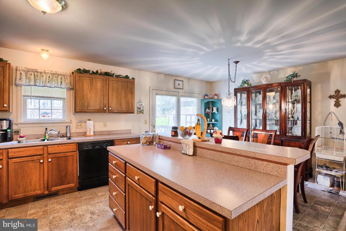 WEST RIDGE - Residential