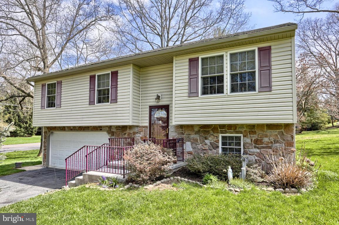 WEST RIDGE - Residential