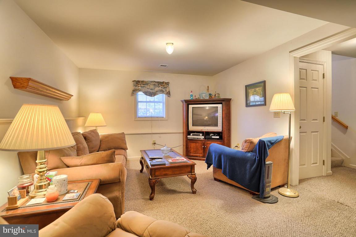 WEST RIDGE - Residential