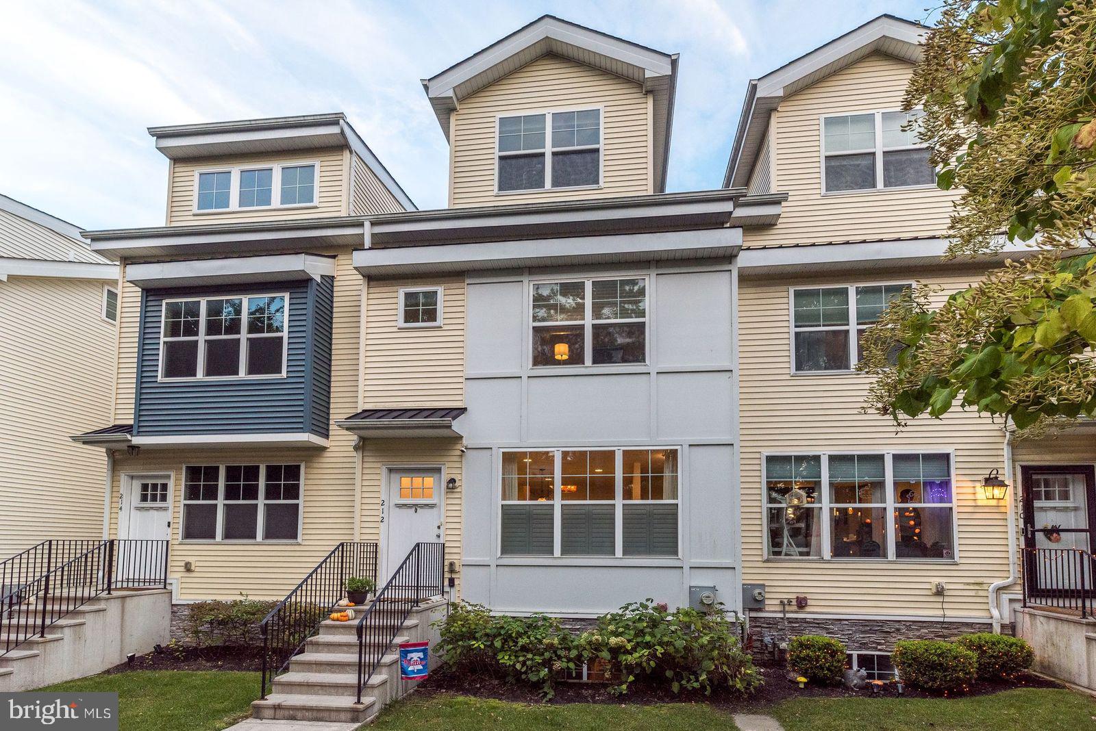 212 WOOD STREET