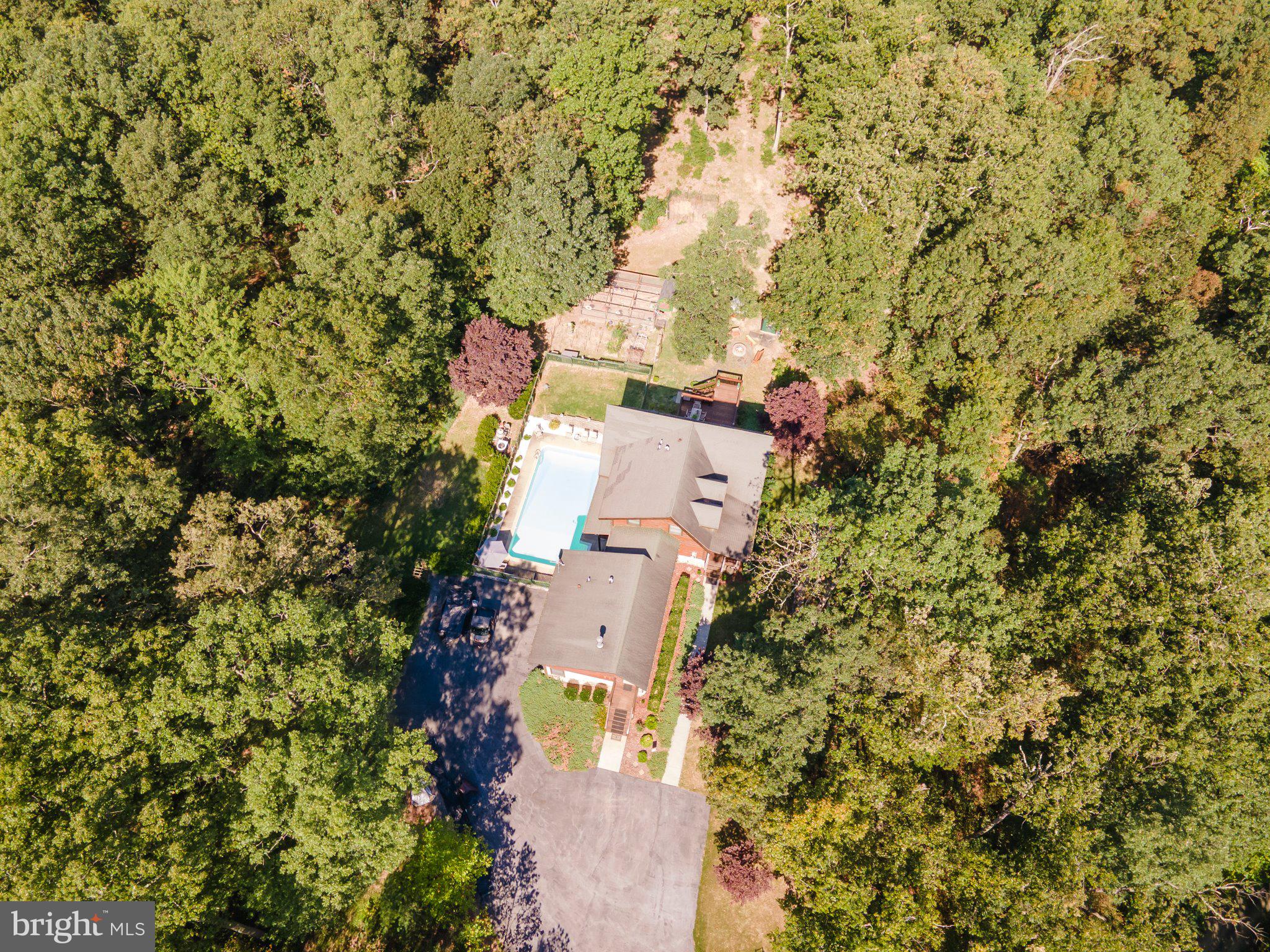 SLEEPY CREEK VIEW - Residential