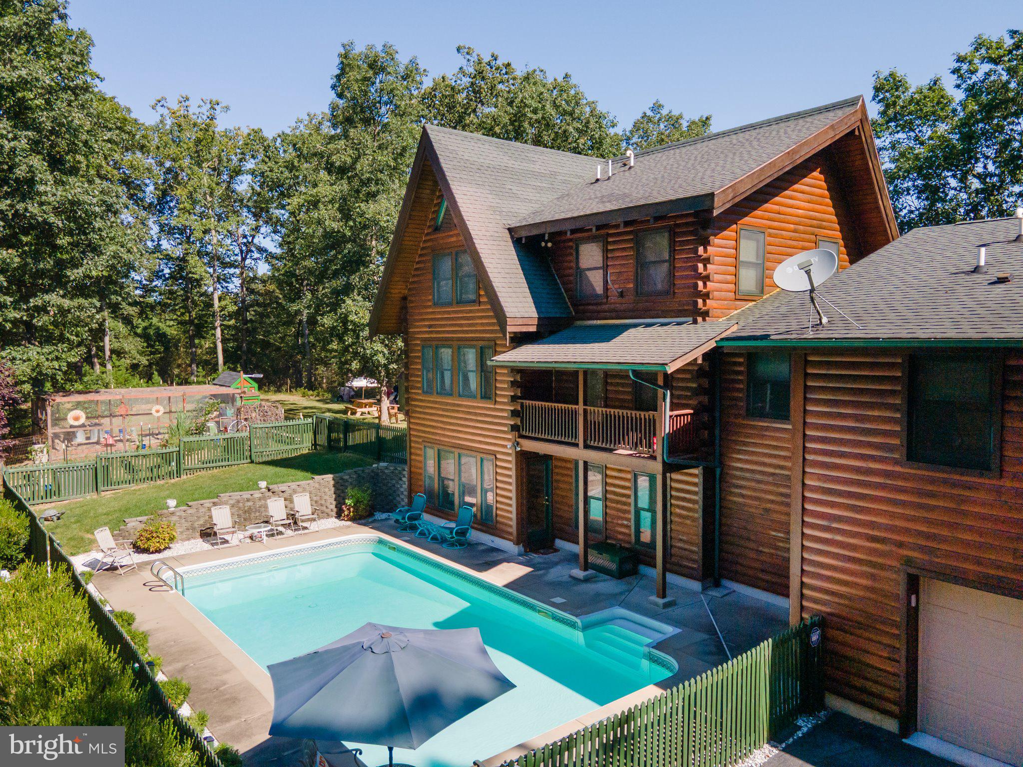 SLEEPY CREEK VIEW - Residential