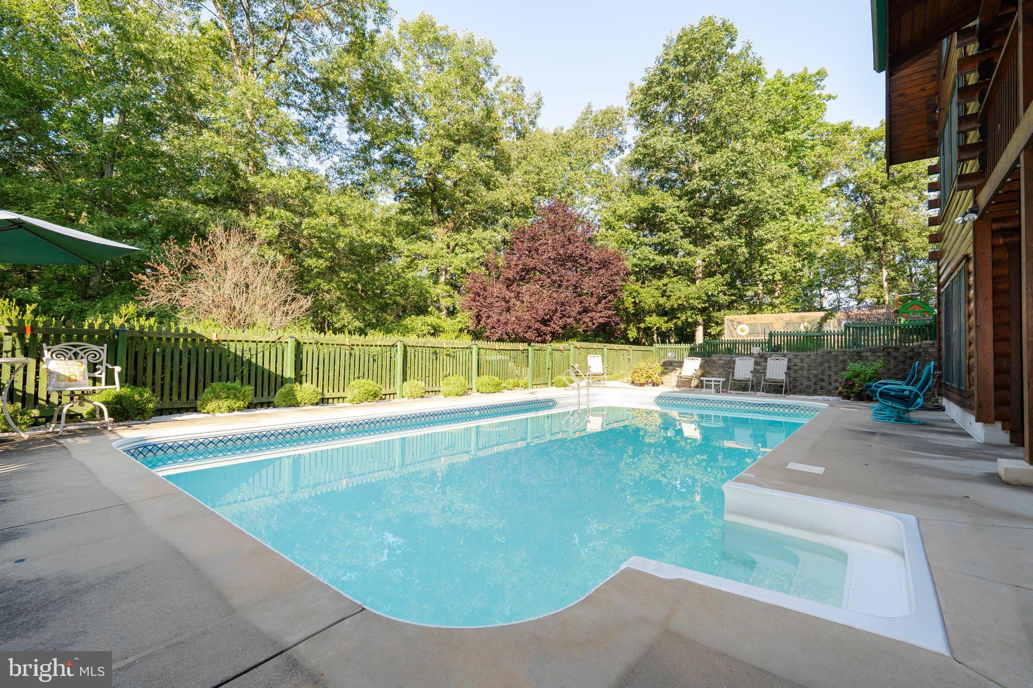 SLEEPY CREEK VIEW - Residential