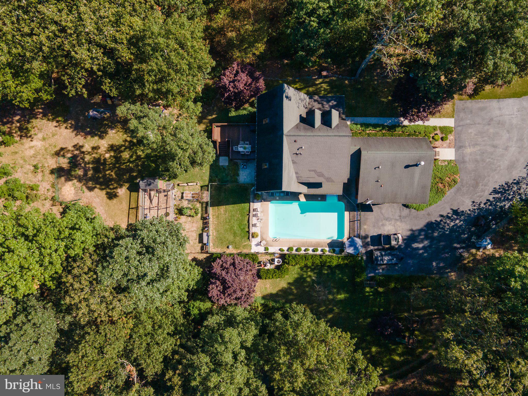 SLEEPY CREEK VIEW - Residential