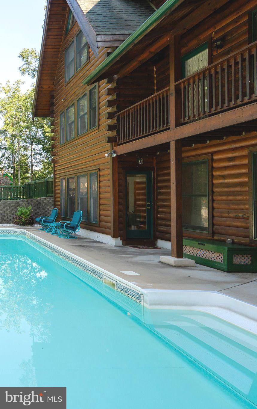 SLEEPY CREEK VIEW - Residential