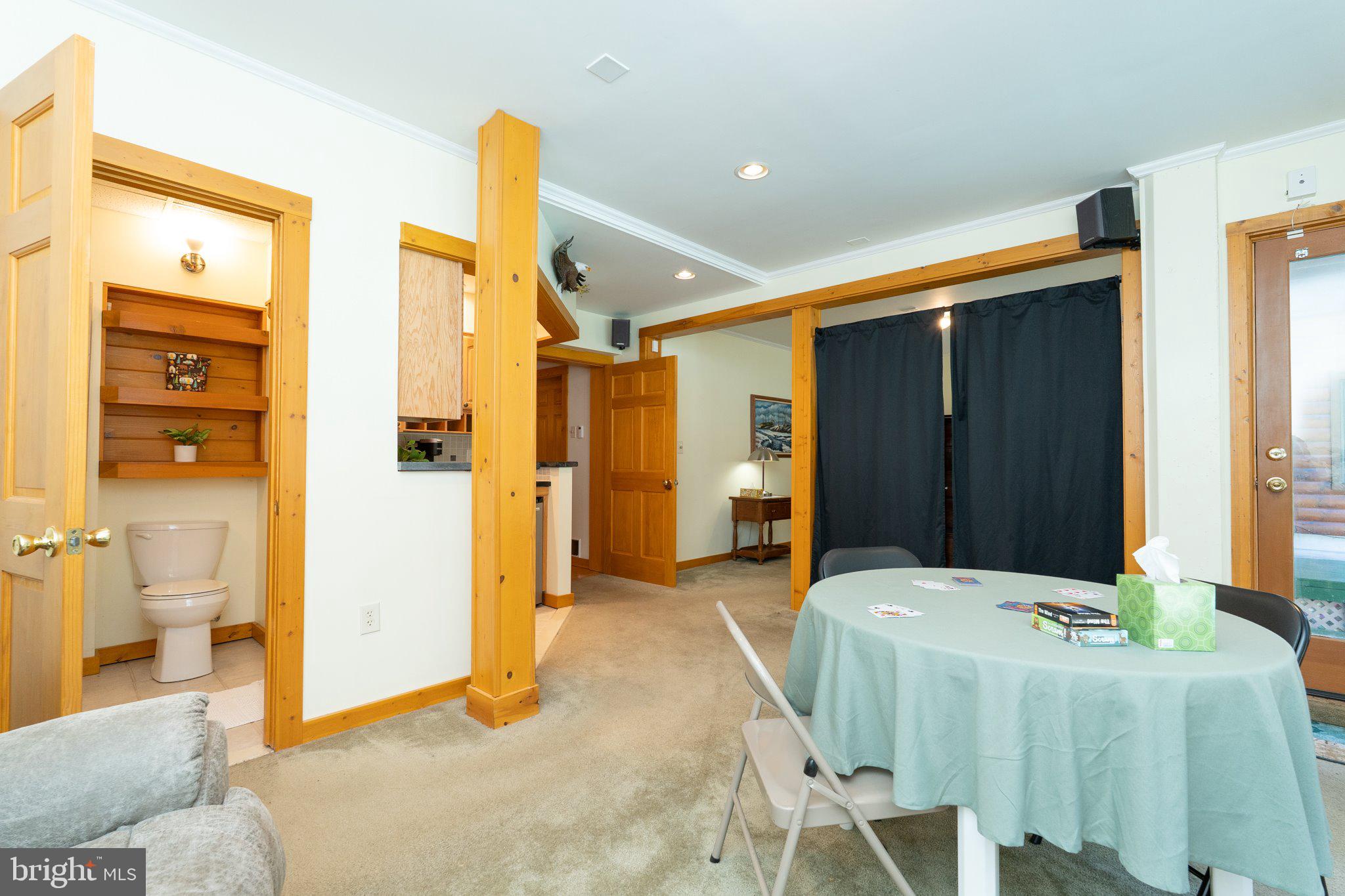 SLEEPY CREEK VIEW - Residential