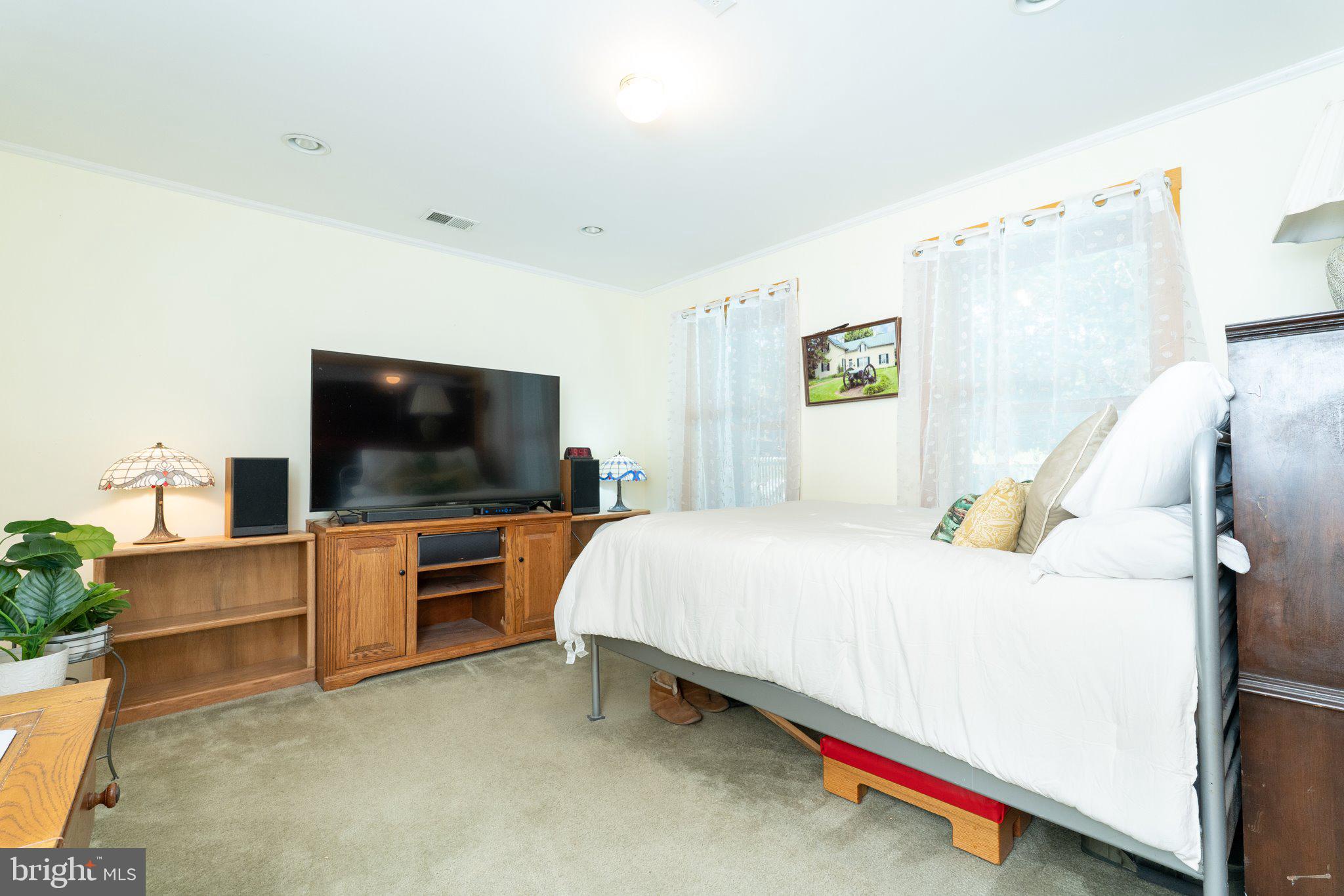 SLEEPY CREEK VIEW - Residential