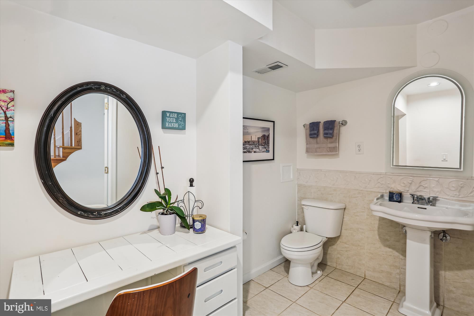 POTOMAC OUTSIDE - Residential