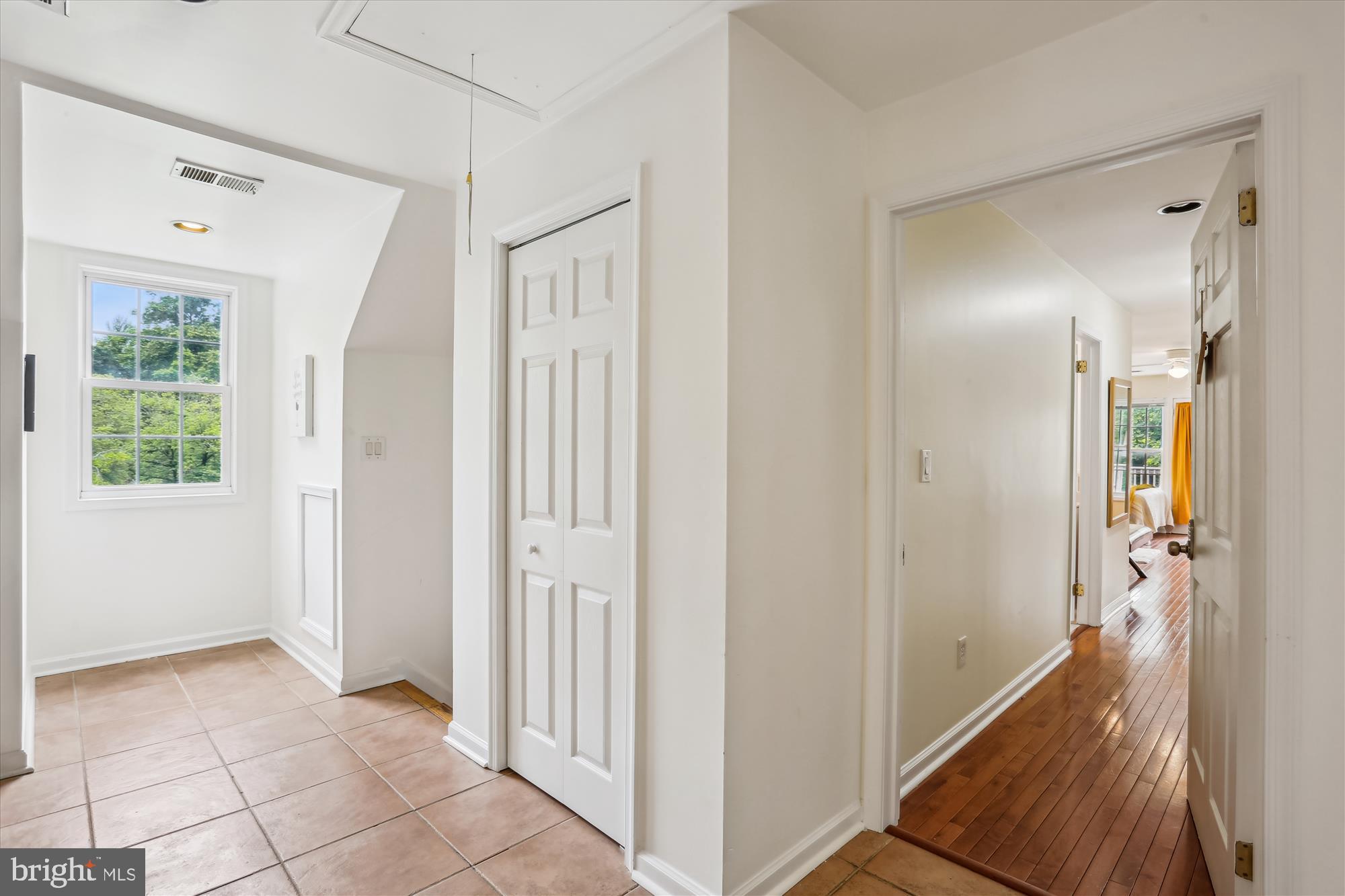 POTOMAC OUTSIDE - Residential