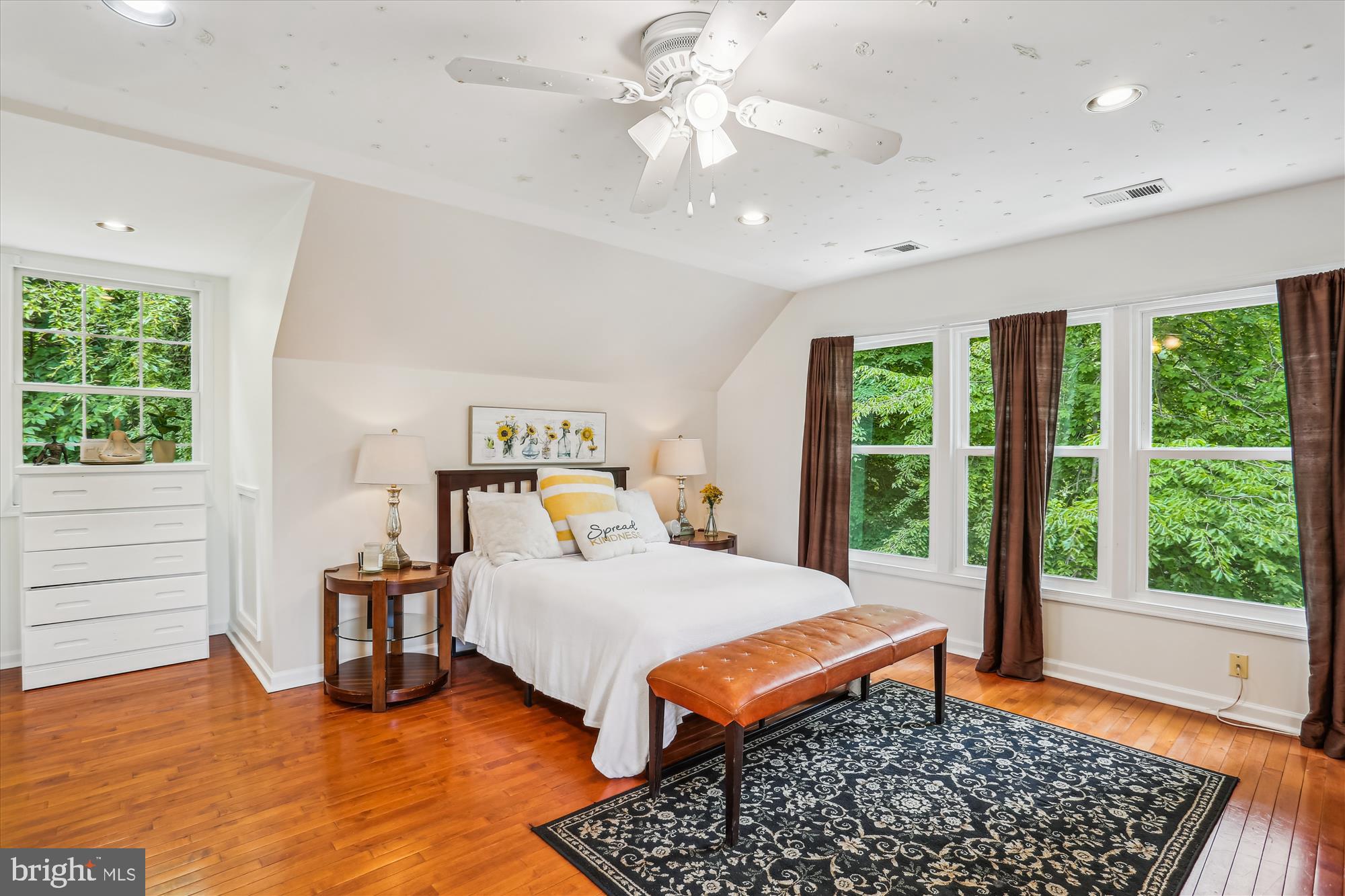 POTOMAC OUTSIDE - Residential