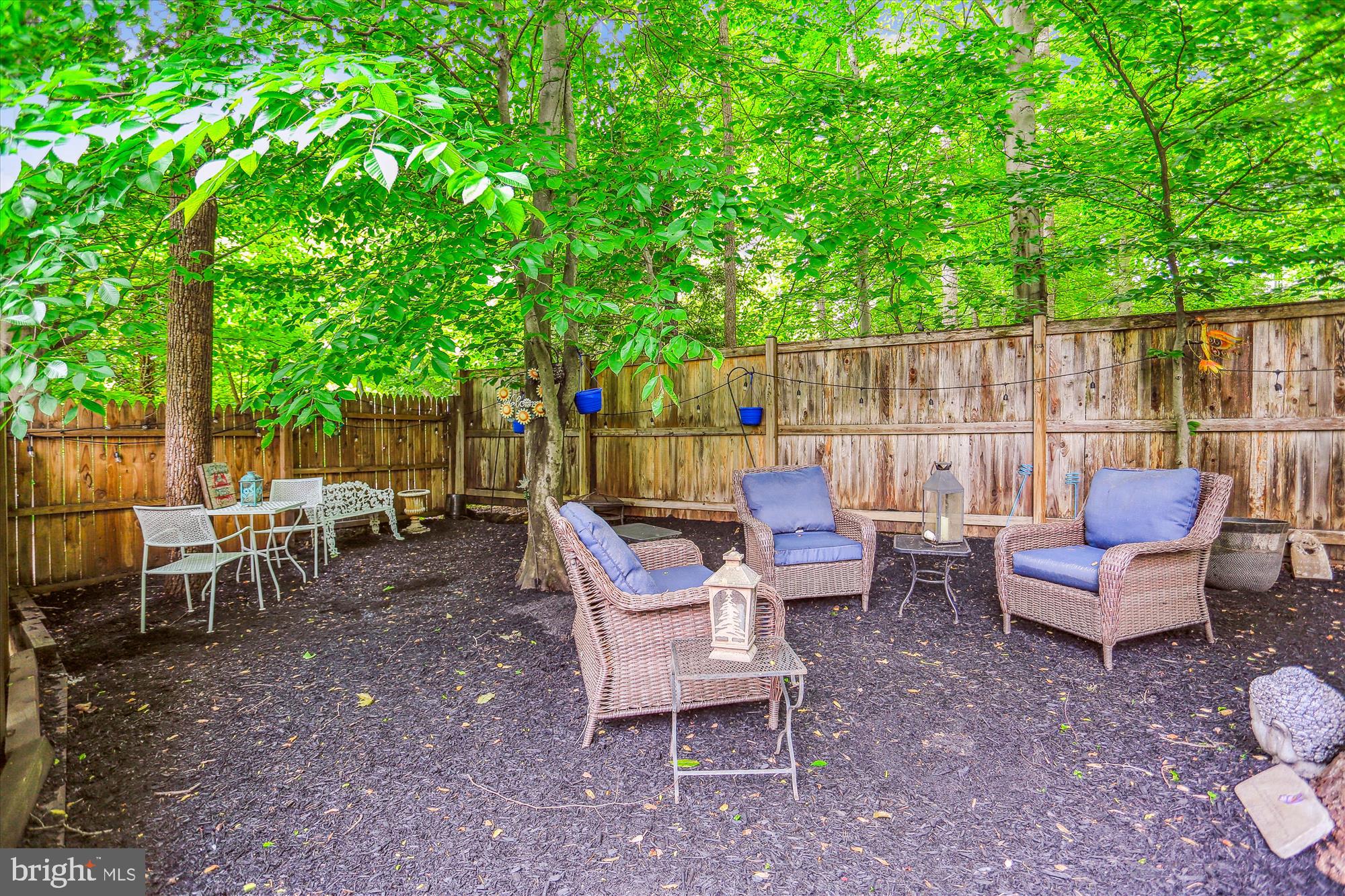 POTOMAC OUTSIDE - Residential