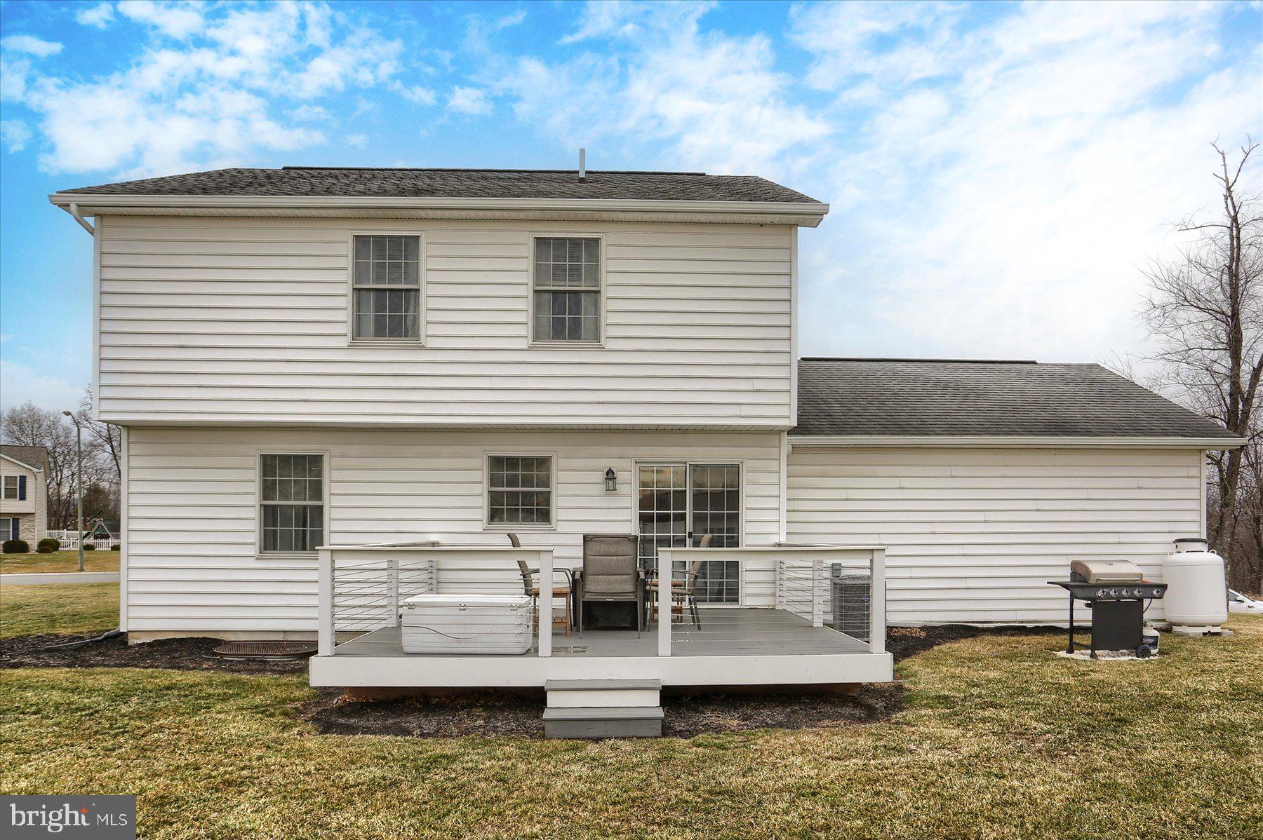 NORTH NEWTON HILLS - Residential