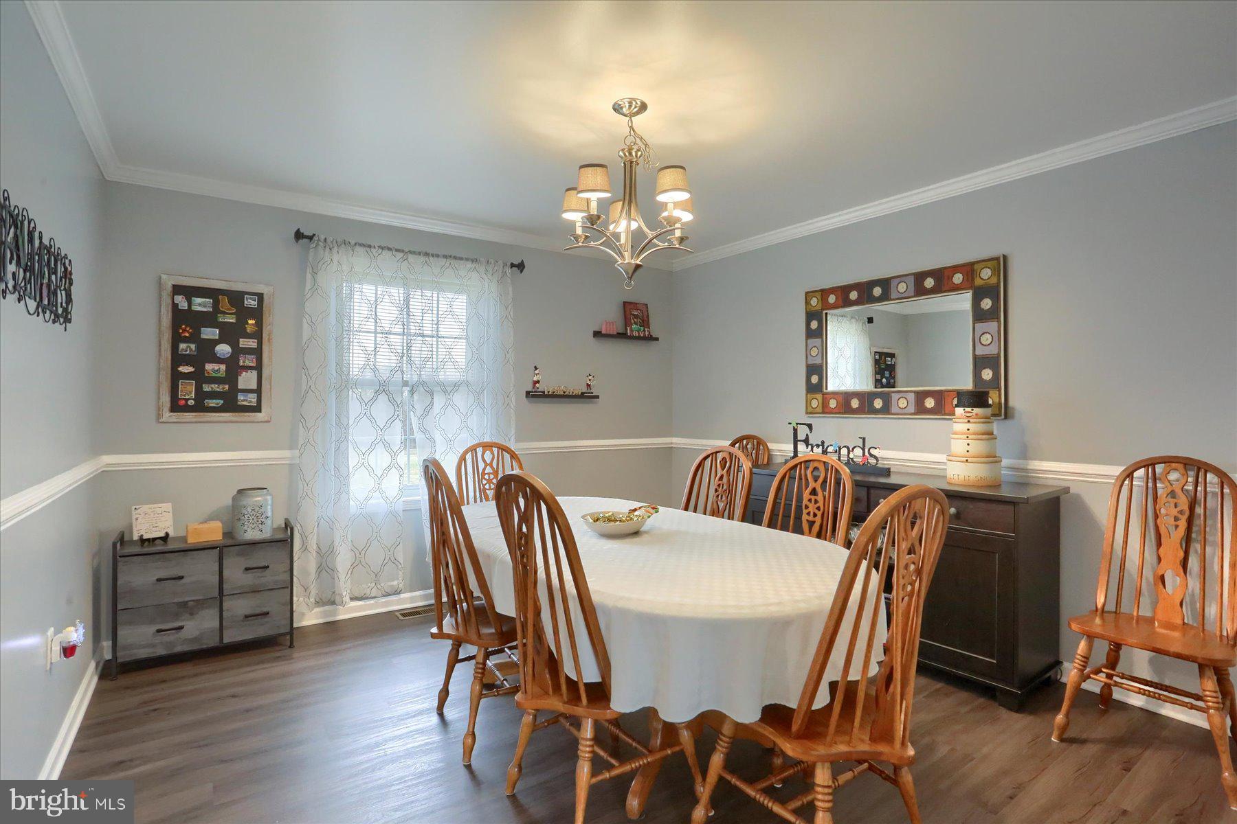 NORTH NEWTON HILLS - Residential