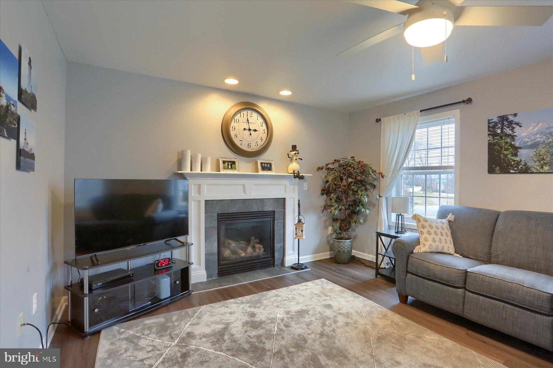 NORTH NEWTON HILLS - Residential