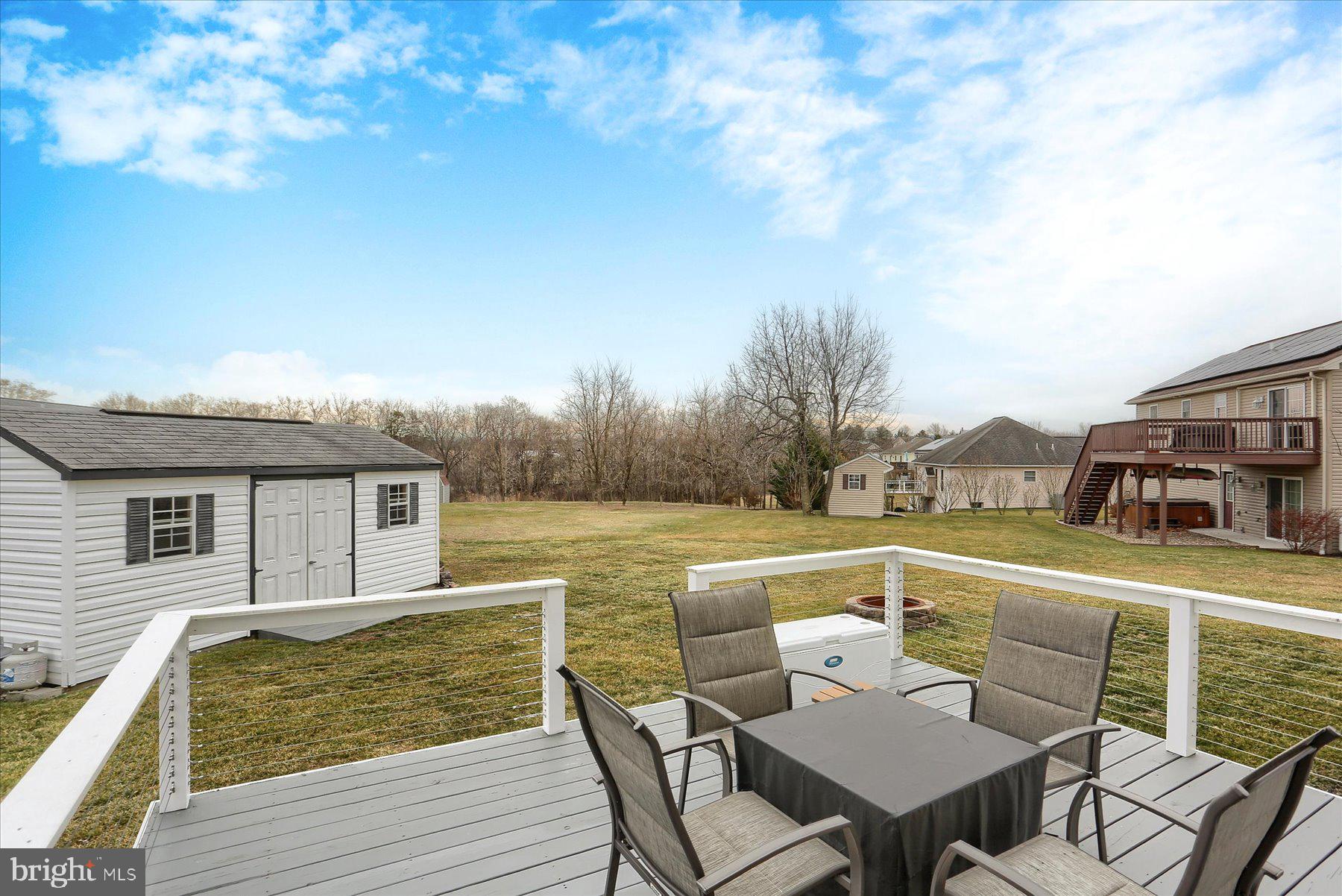 NORTH NEWTON HILLS - Residential