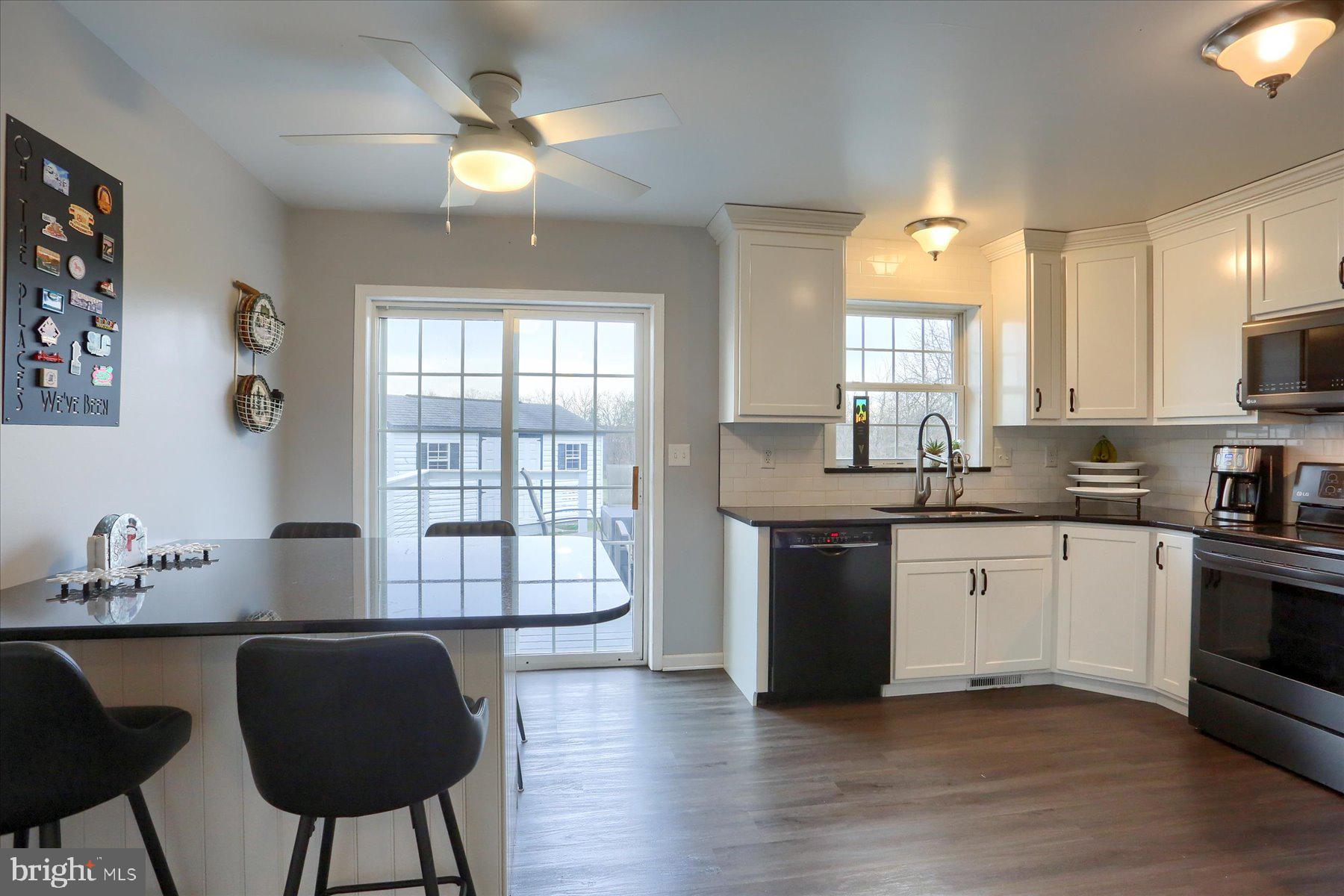 NORTH NEWTON HILLS - Residential