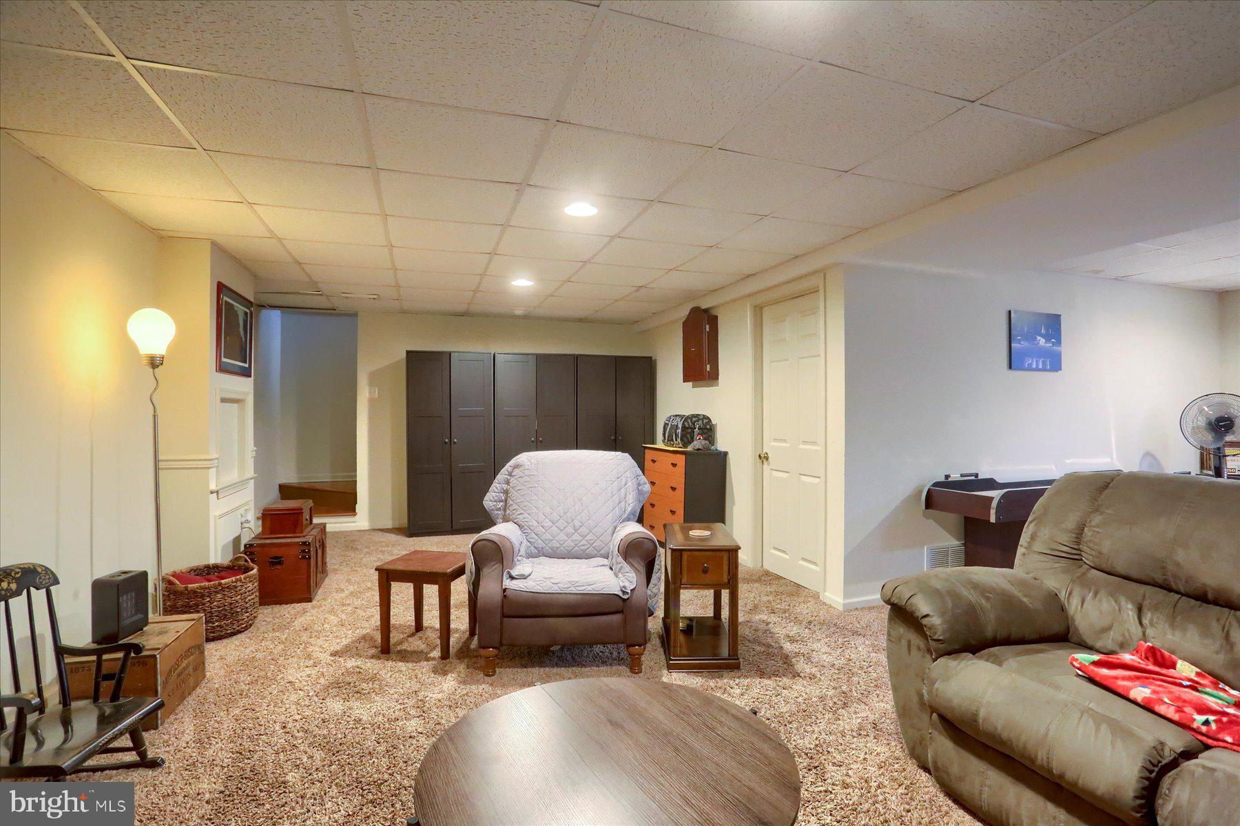 NORTH NEWTON HILLS - Residential