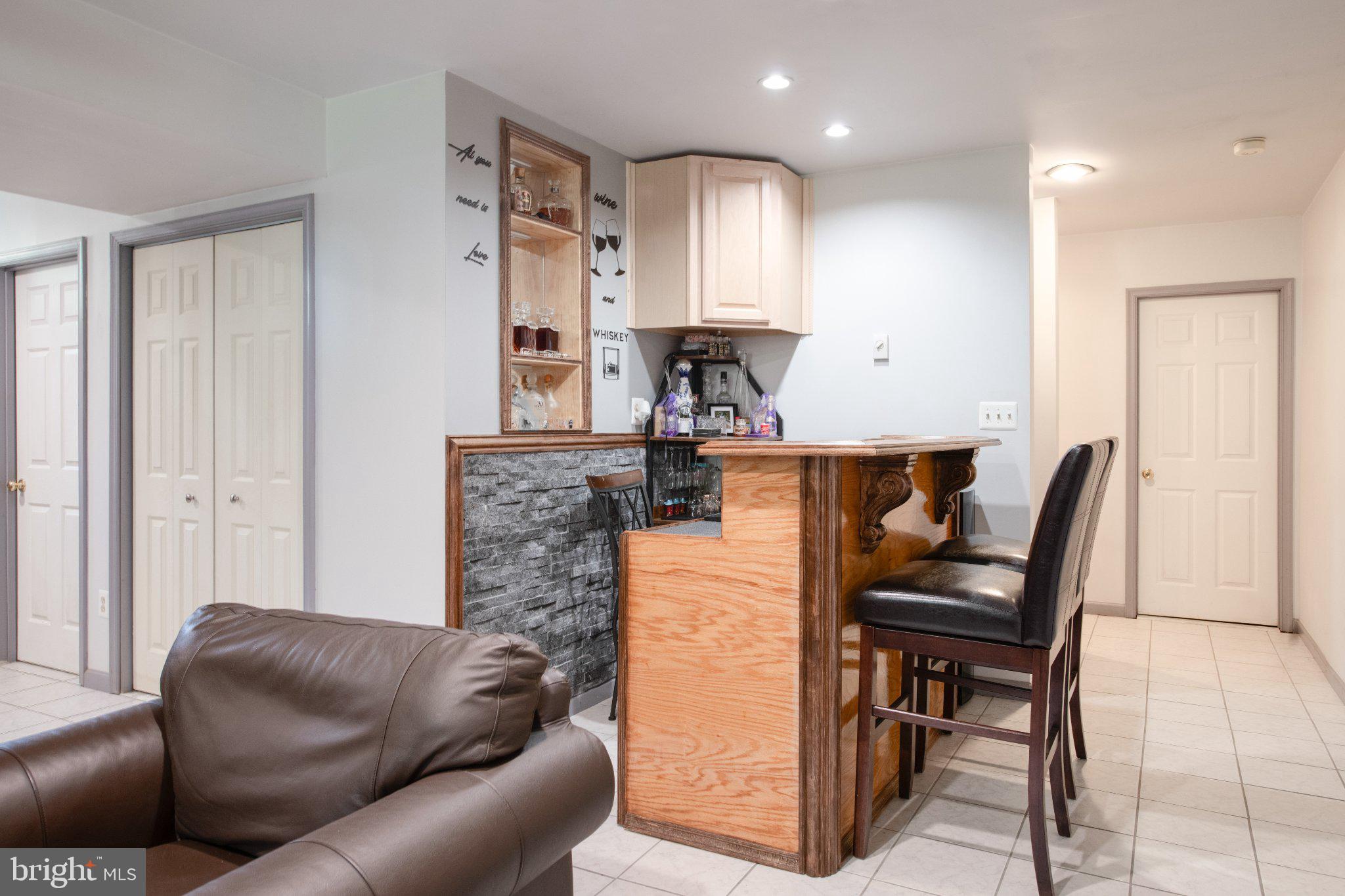 PISCATAWAY ESTATES - Residential