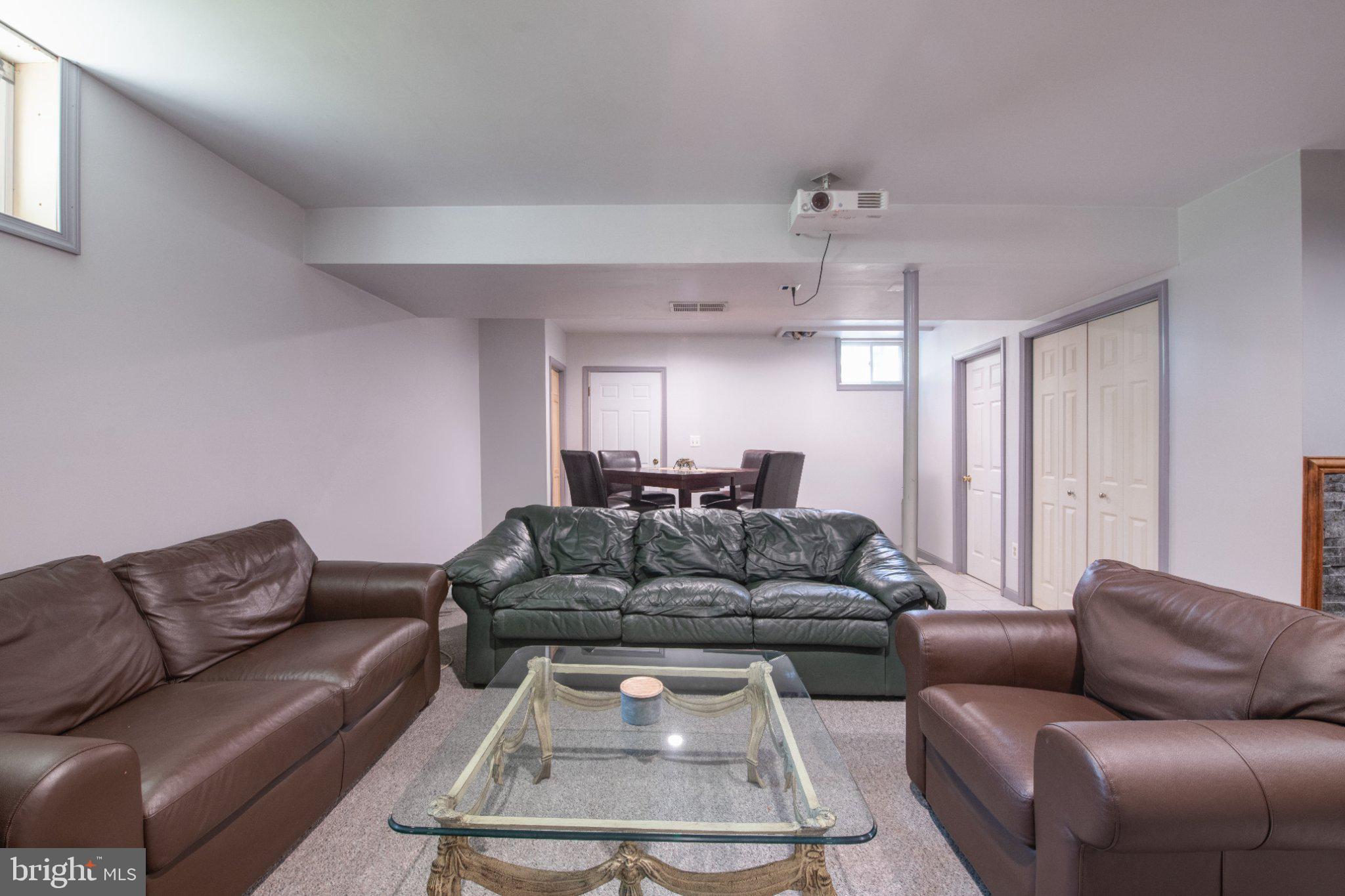 PISCATAWAY ESTATES - Residential