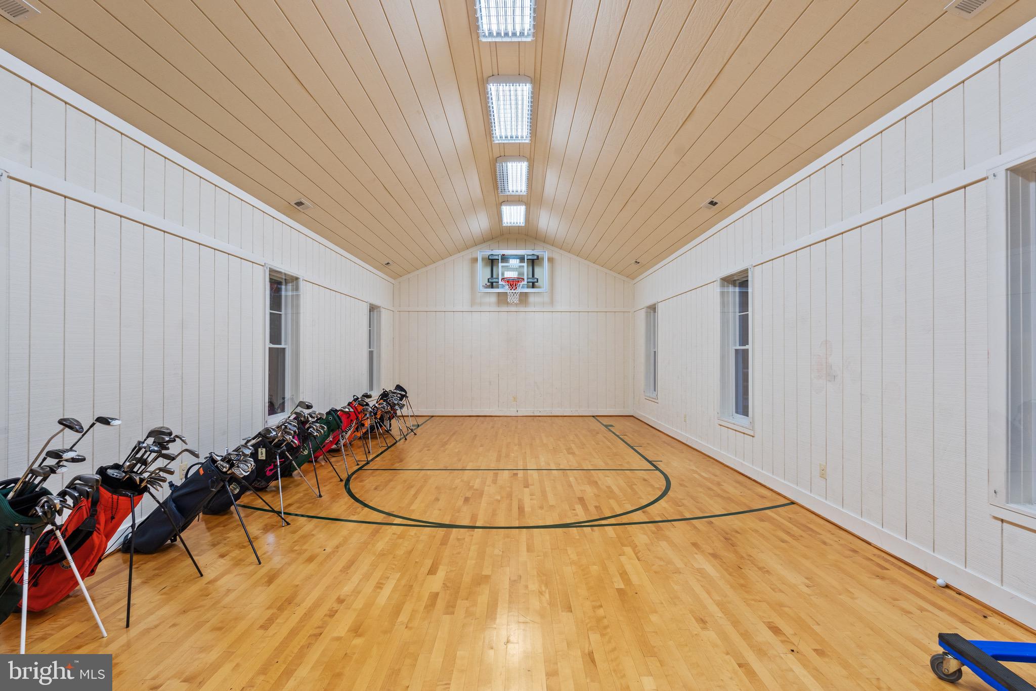 GREENSPRING VALLEY - Residential