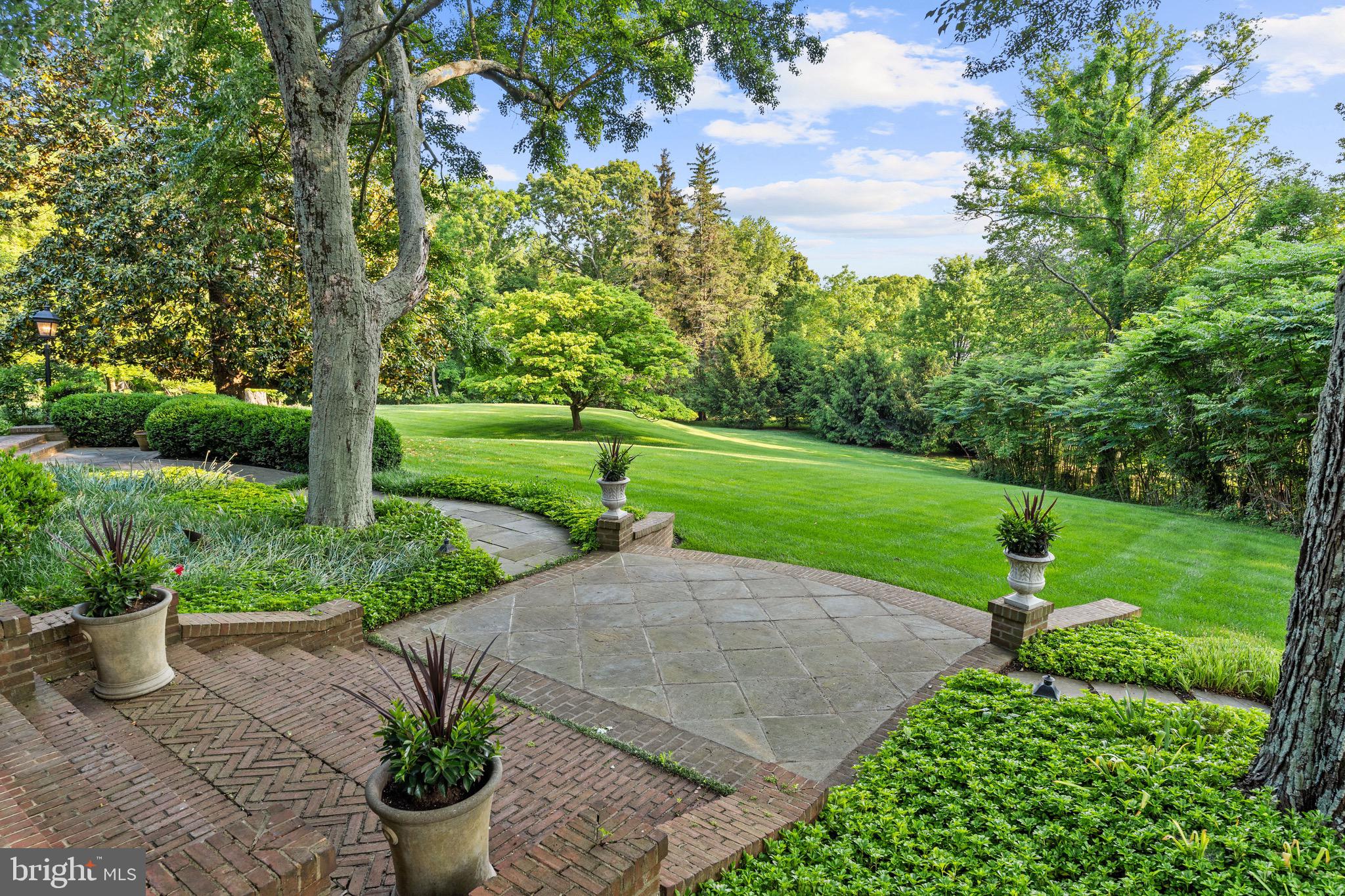 GREENSPRING VALLEY - Residential