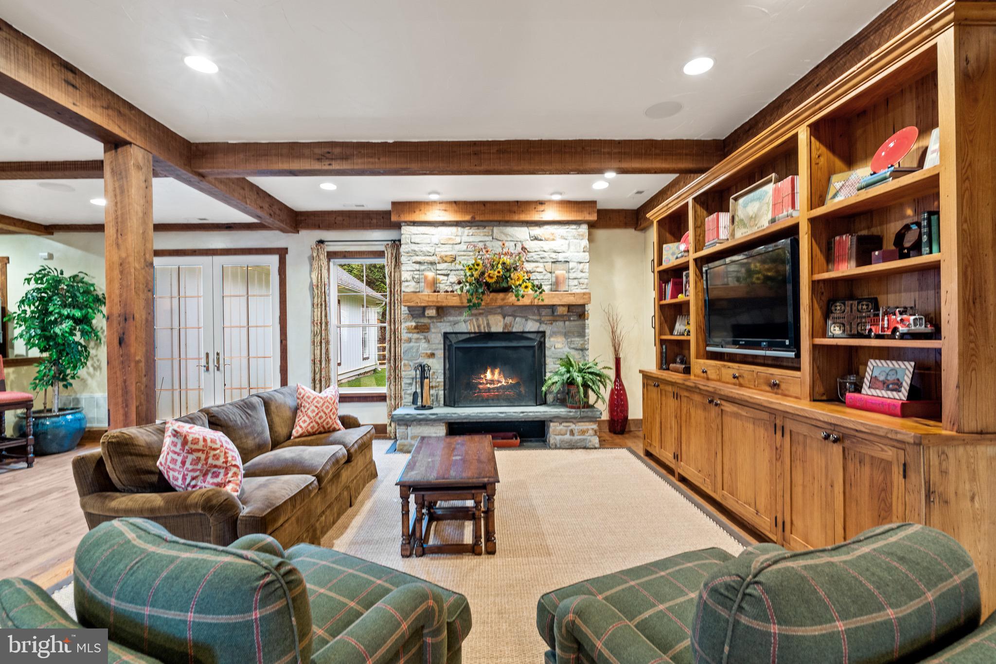 GREENSPRING VALLEY - Residential