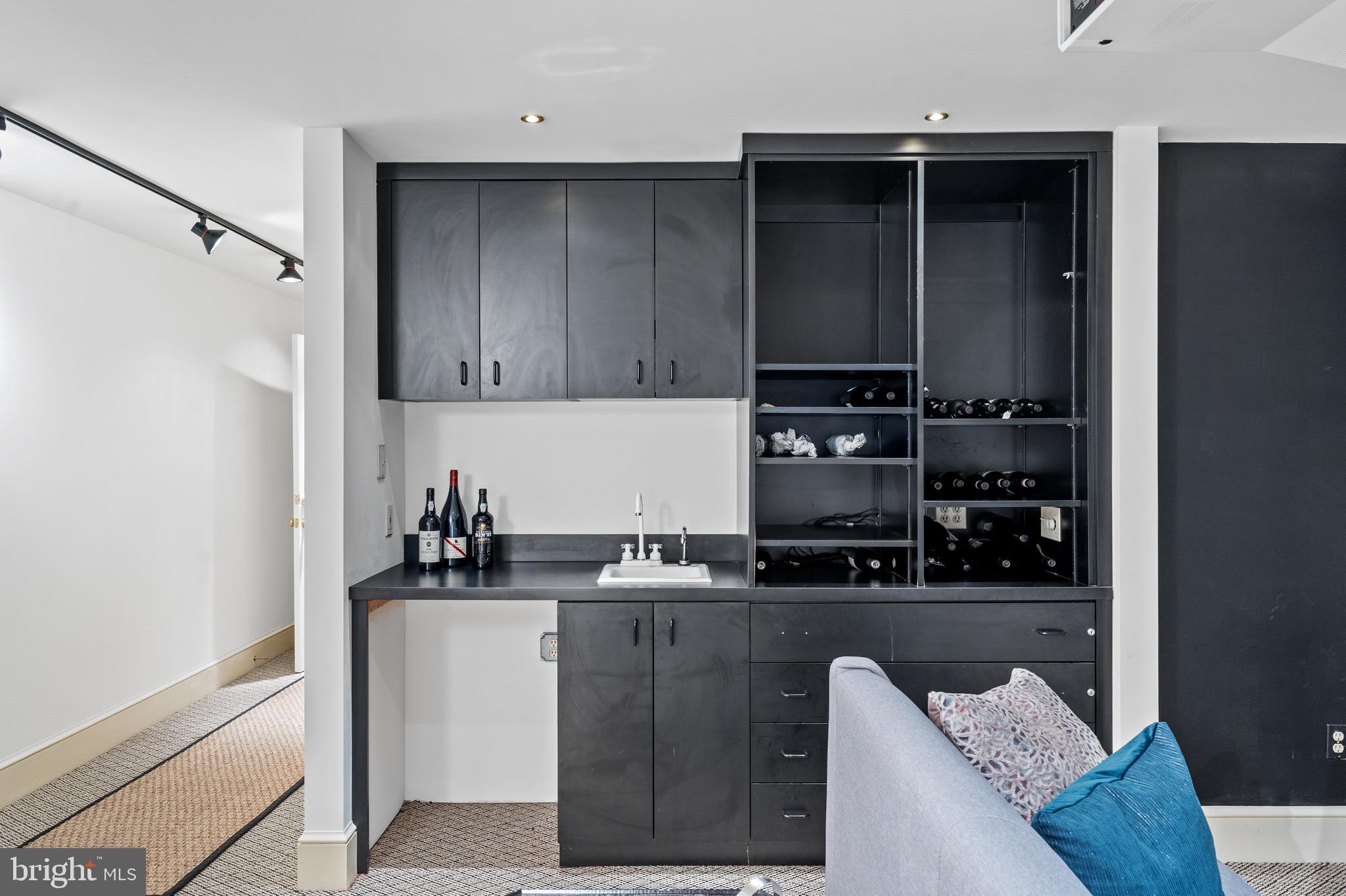 GREENSPRING VALLEY - Residential