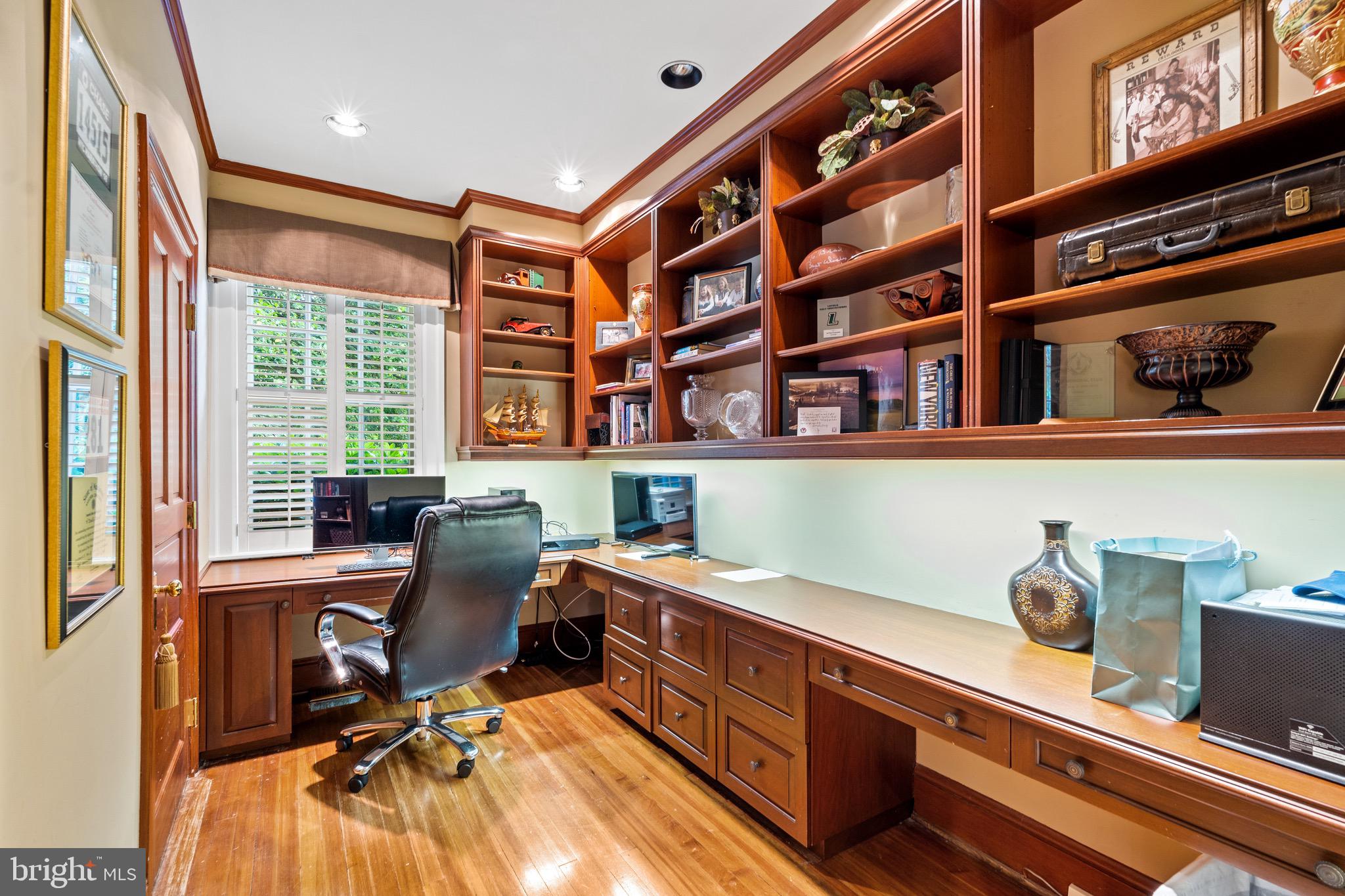 GREENSPRING VALLEY - Residential