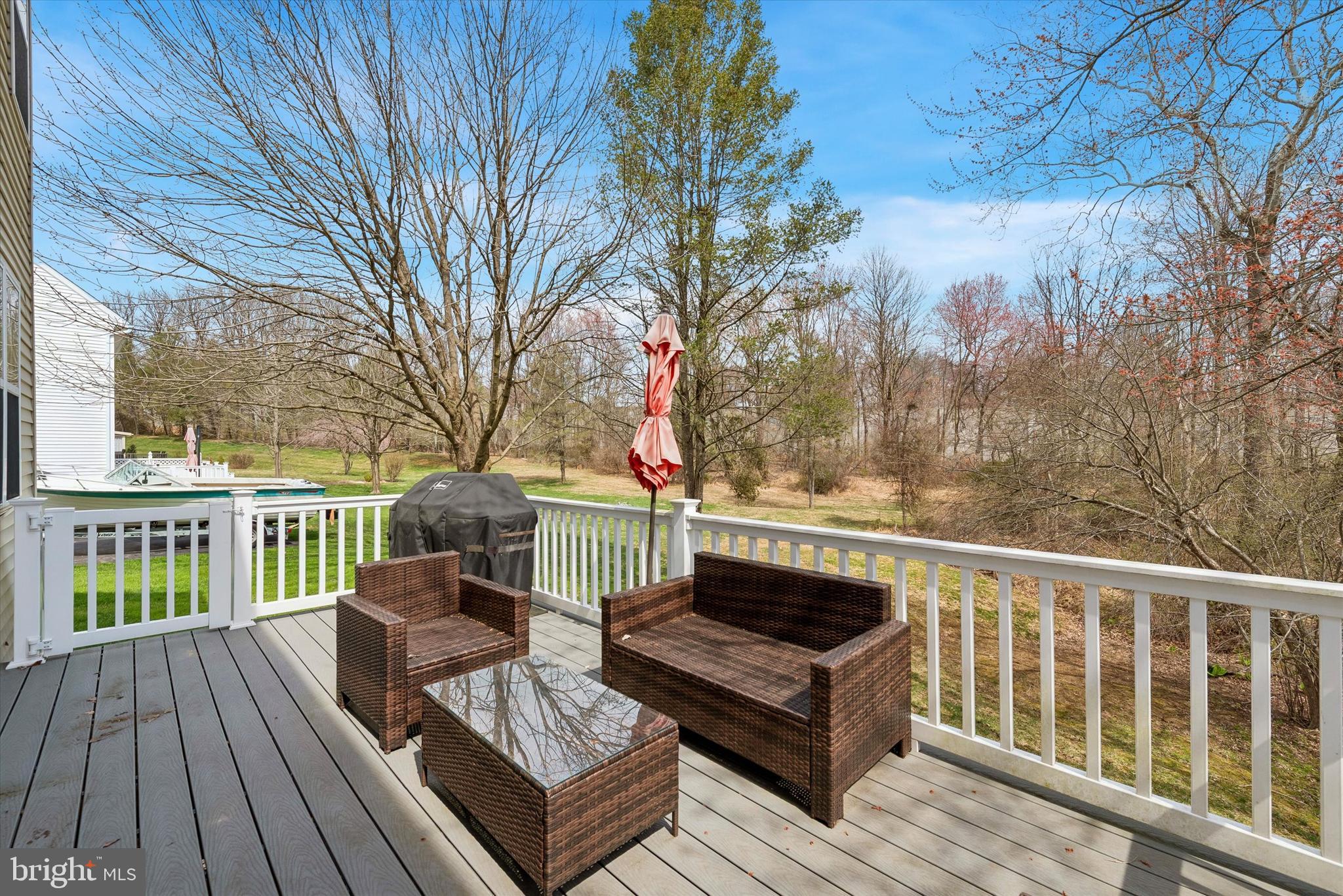 THE PINES - Residential