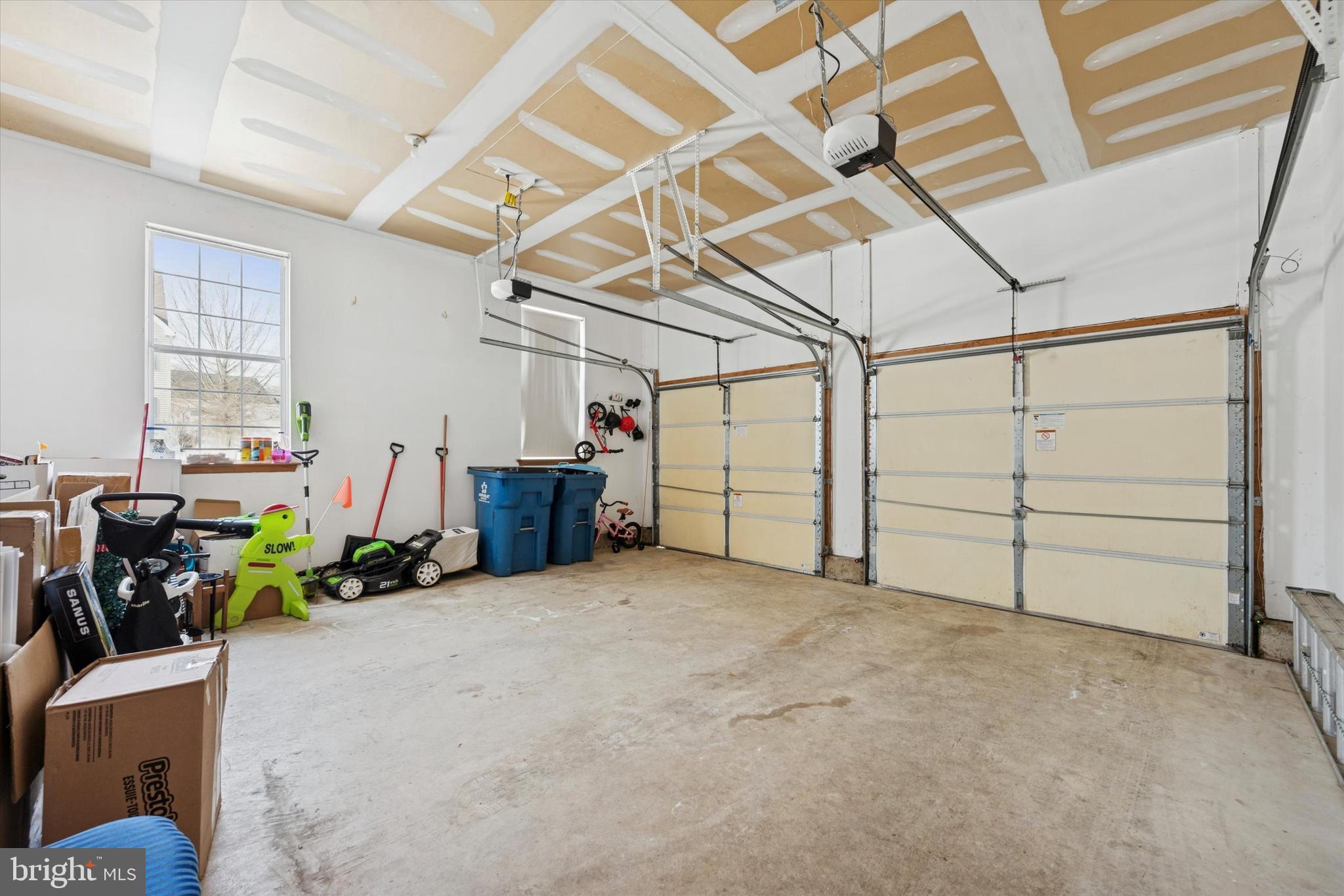 THE PINES - Residential