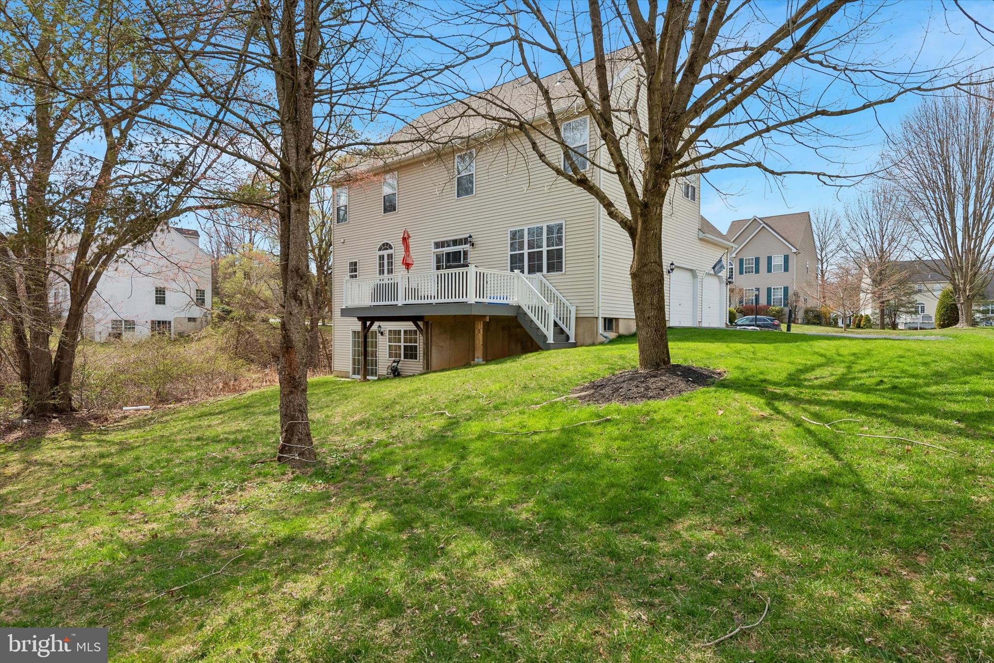 THE PINES - Residential