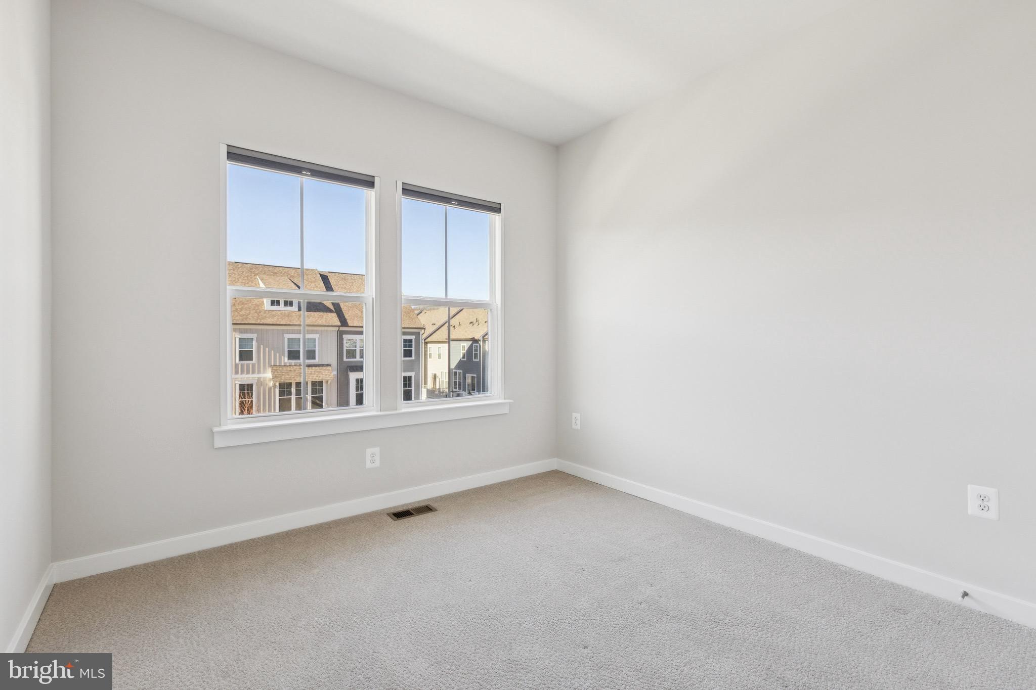 POTOMAC SHORES - Residential