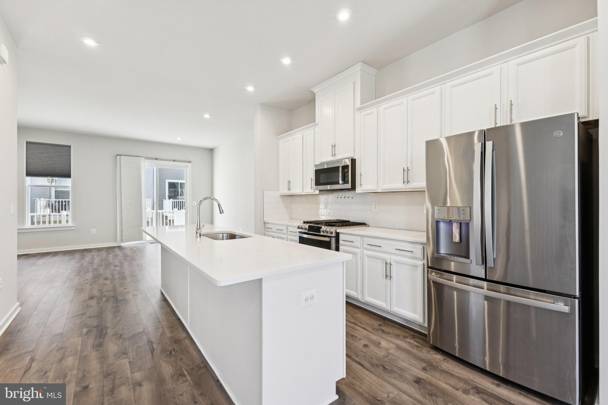 POTOMAC SHORES - Residential