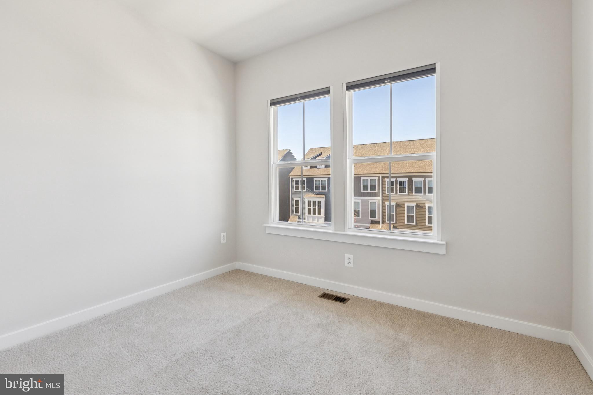 POTOMAC SHORES - Residential