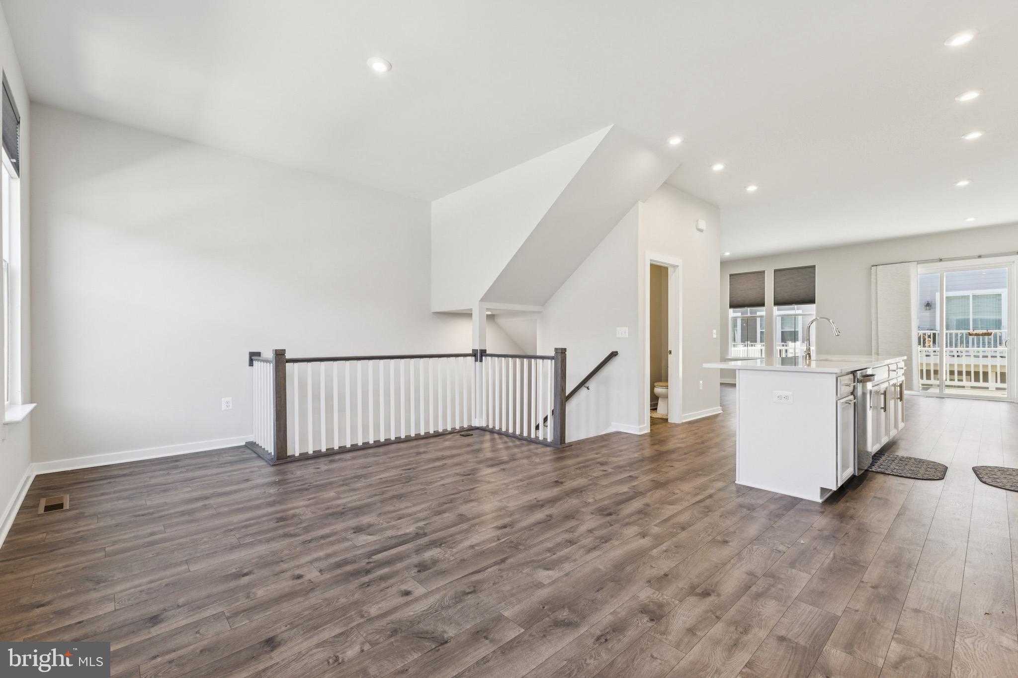 POTOMAC SHORES - Residential