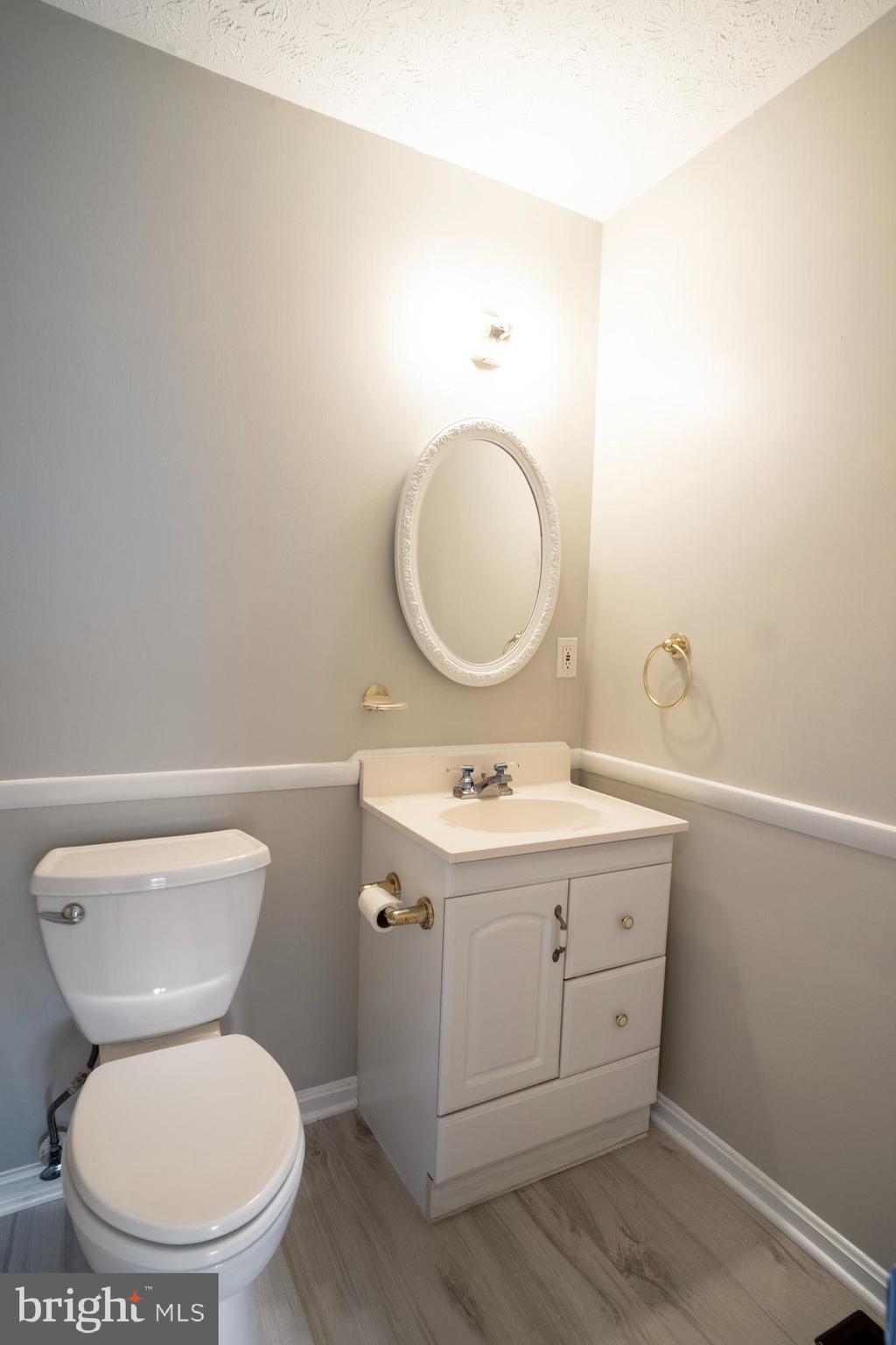 THE PROVINCES - Residential